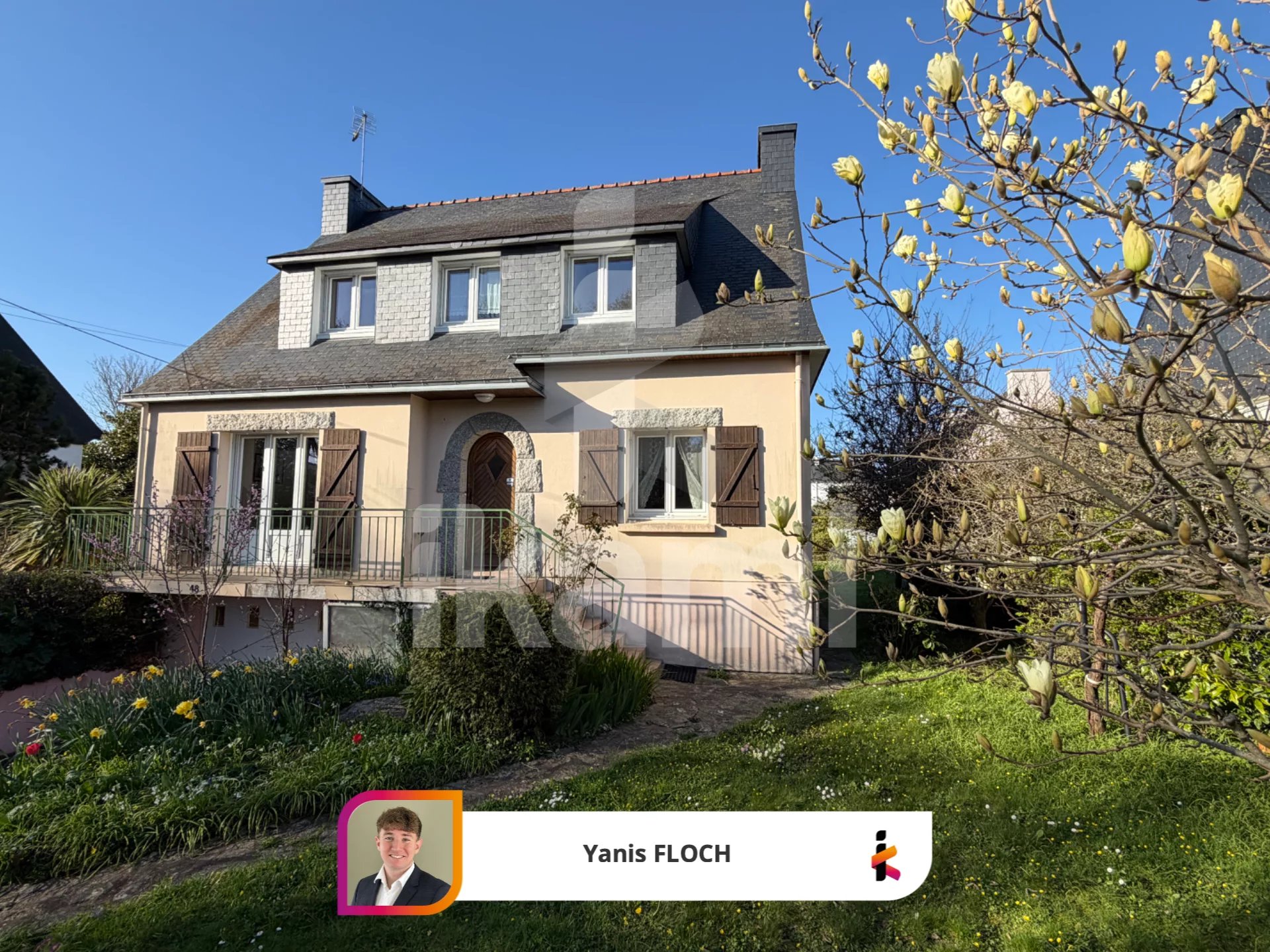 Belle maison néo-bretonne aux abords du Porzou