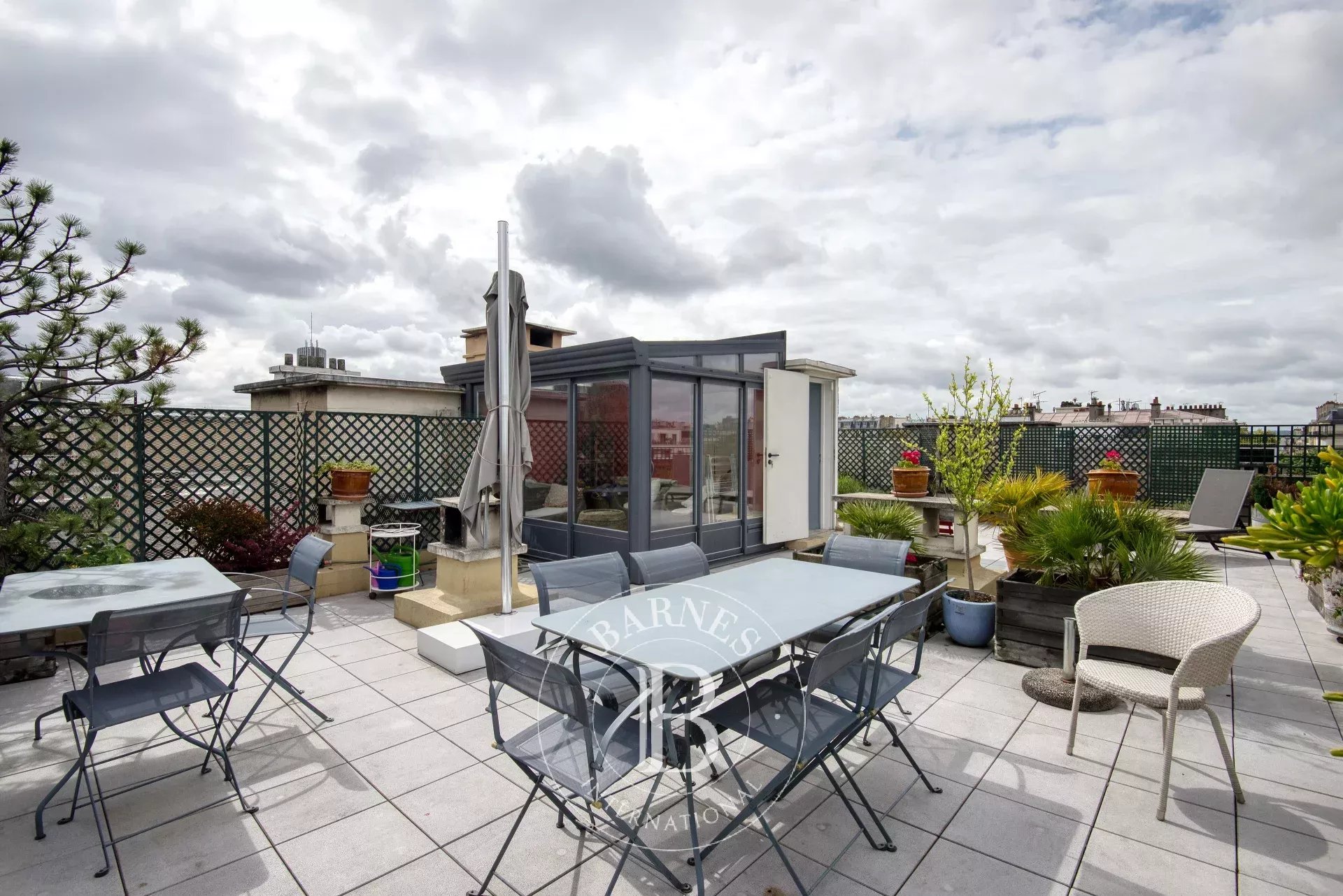 Neuilly - Inkermann - Top floor -- Terrace - Pasteur