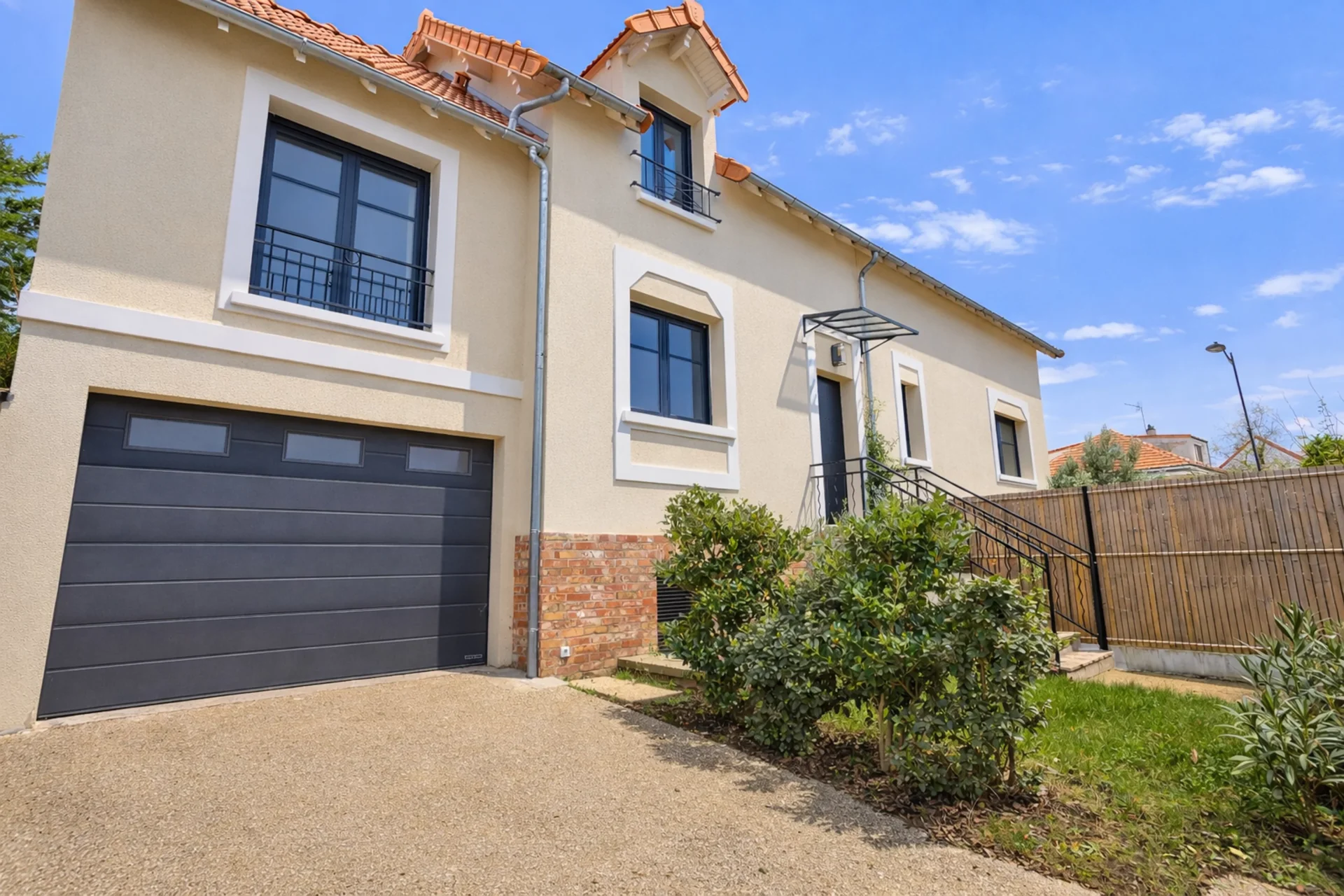 Rueil-Malmaison - PROCHE BUZENVAL