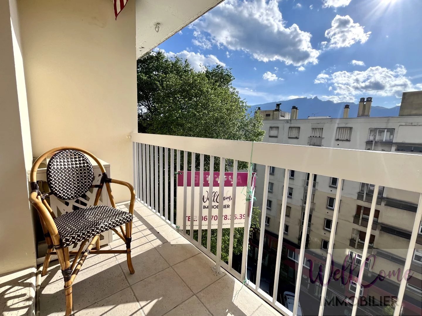 Aix-Les-Bains appartement type 3 climatisé en dernier étage + cave