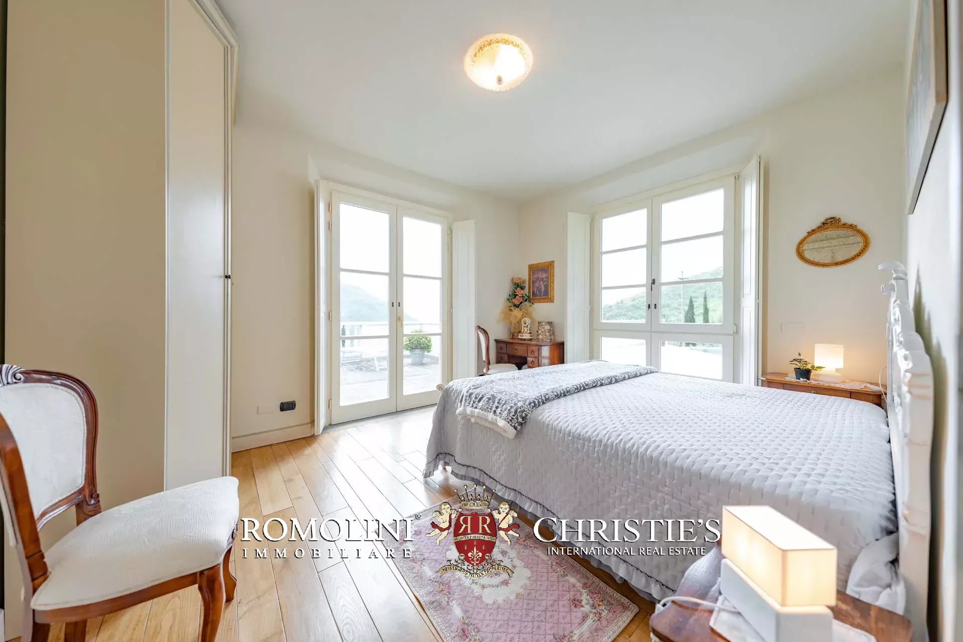 10 Bedroom Villa/Townhouse's Image 98