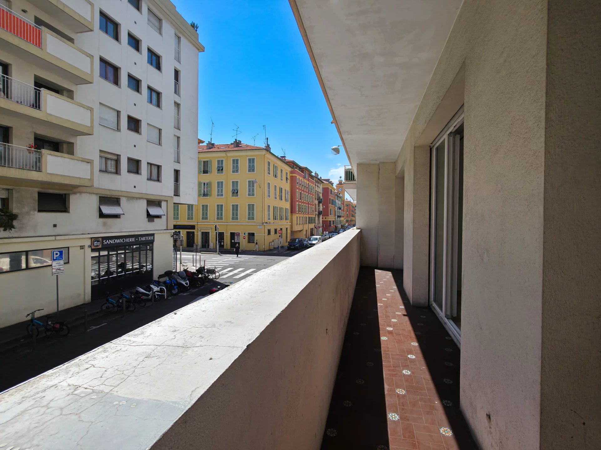 NICE - Le Port - 2 pièces - 54,64m² - plein Sud - ascenseur - balcon