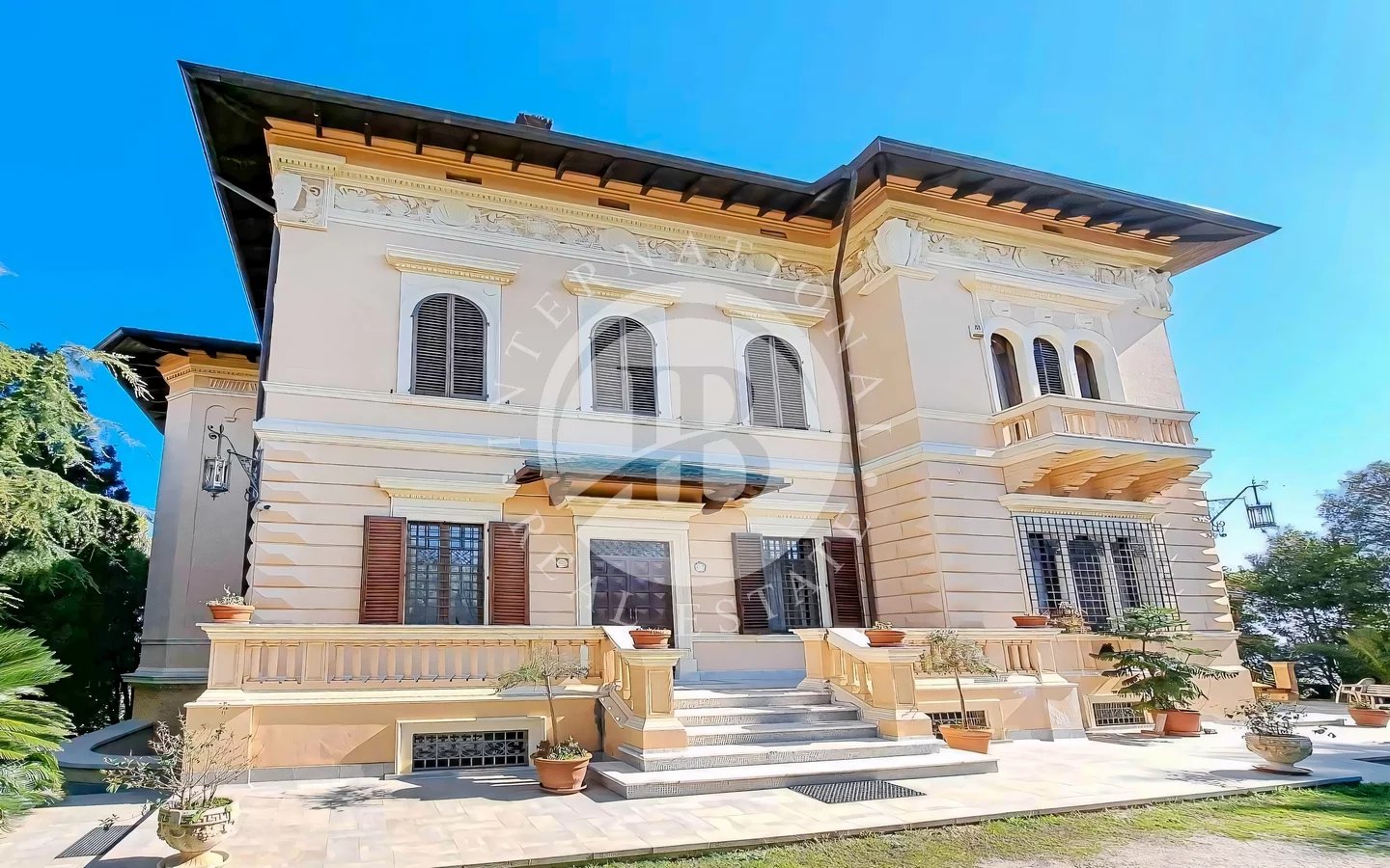 Villa in Giulianova - Image 4