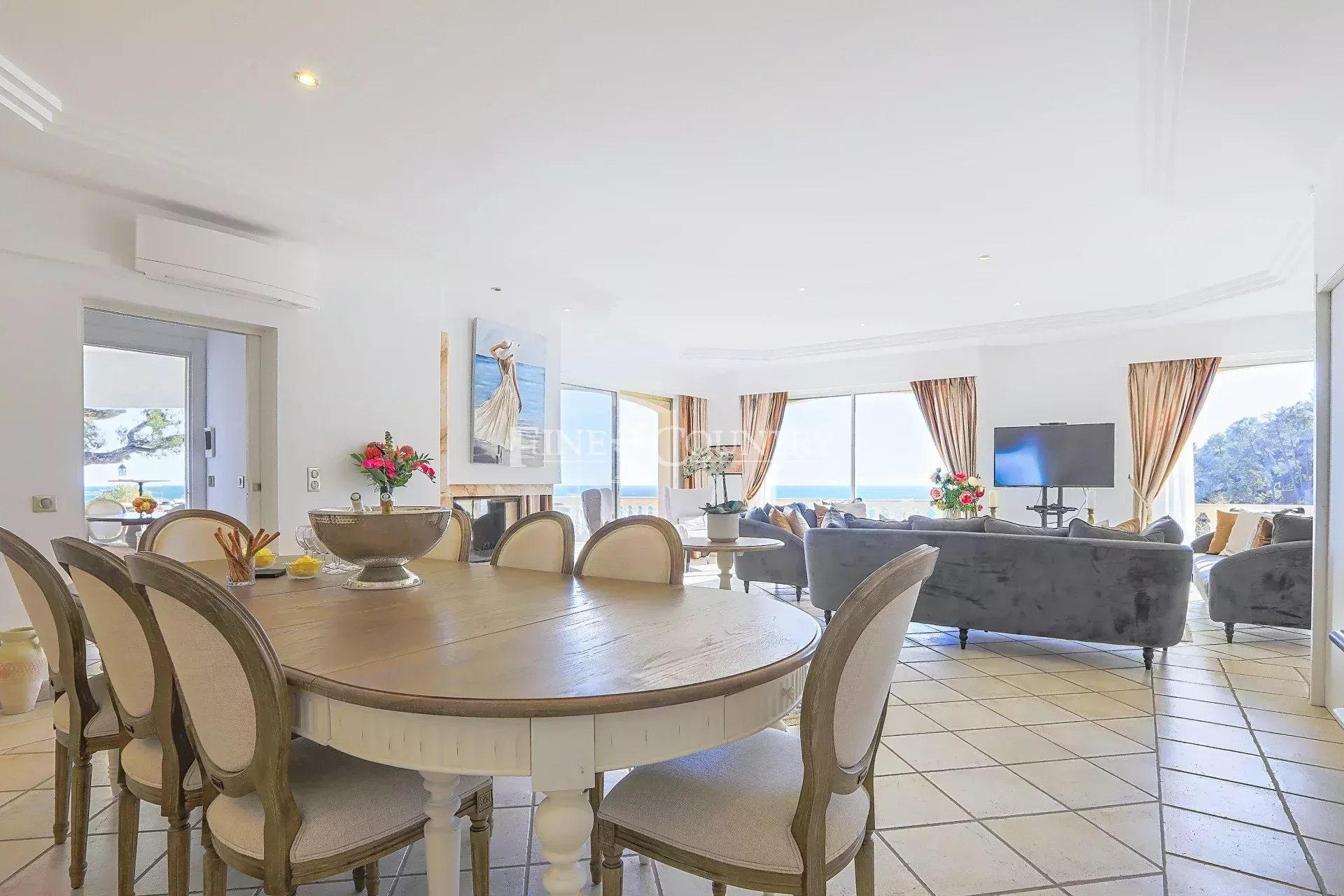 Photo of Villa for sale in Théoule-sur-Mer with panoramic sea view