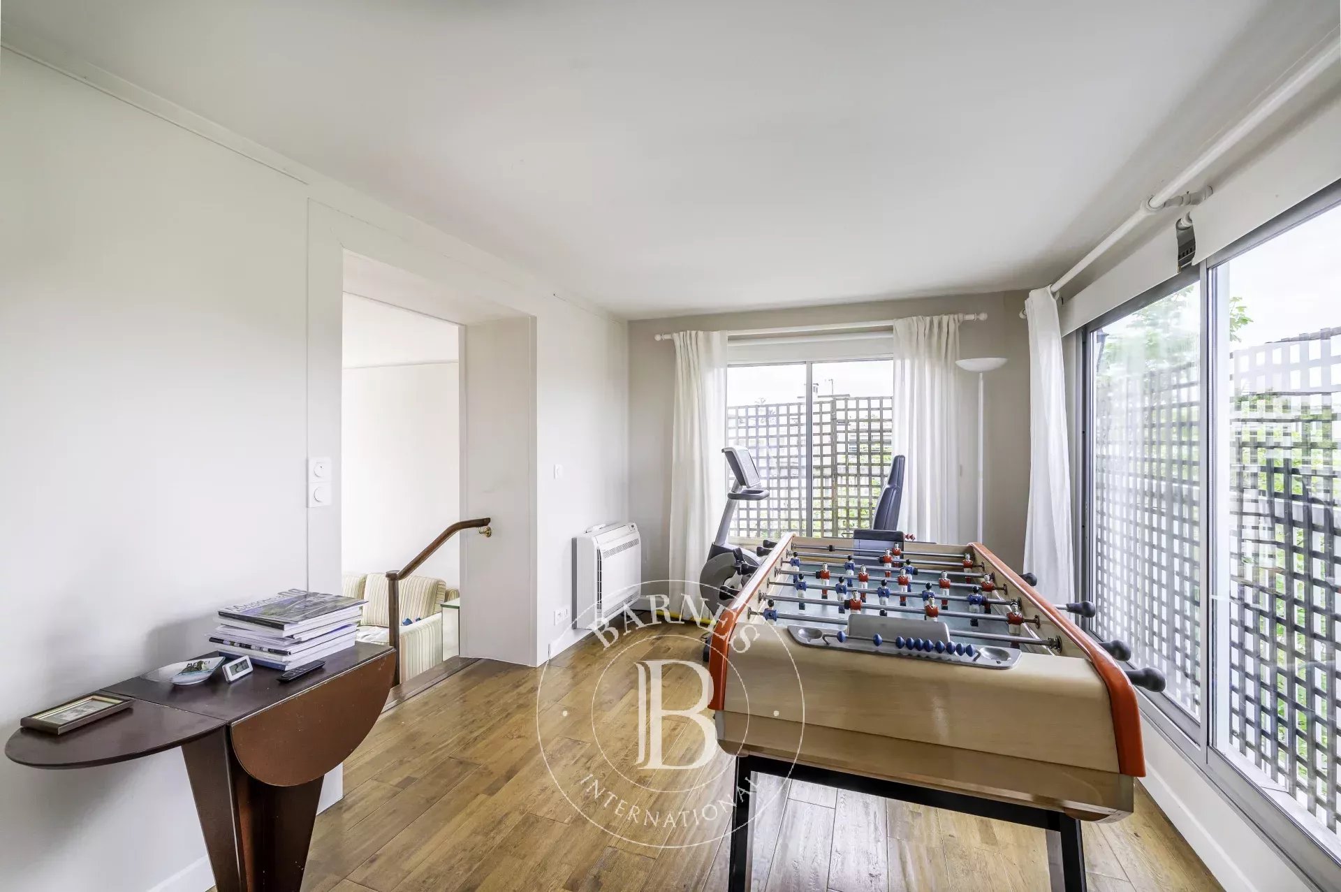 Daire Neuilly-sur-Seine - picture 27 title=