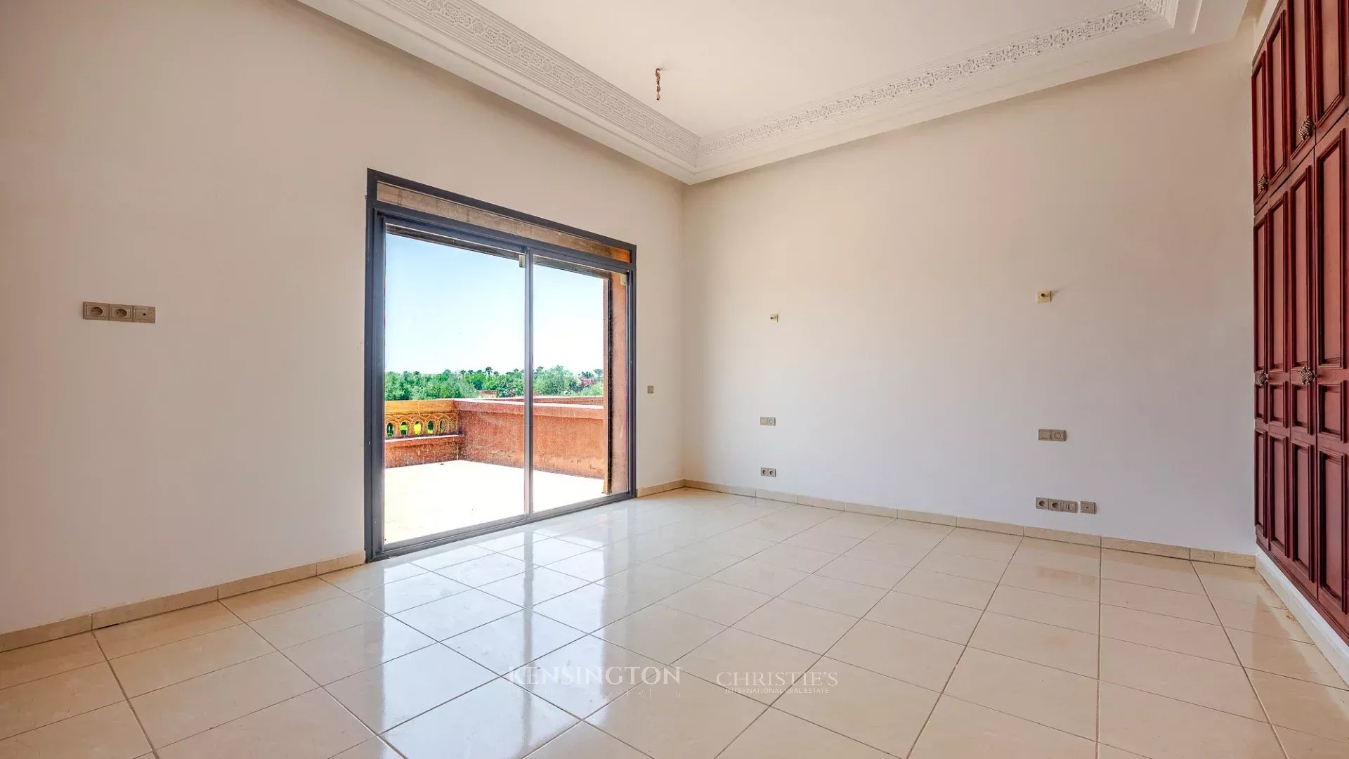 10 Bedroom Villa/Townhouse's Image 12