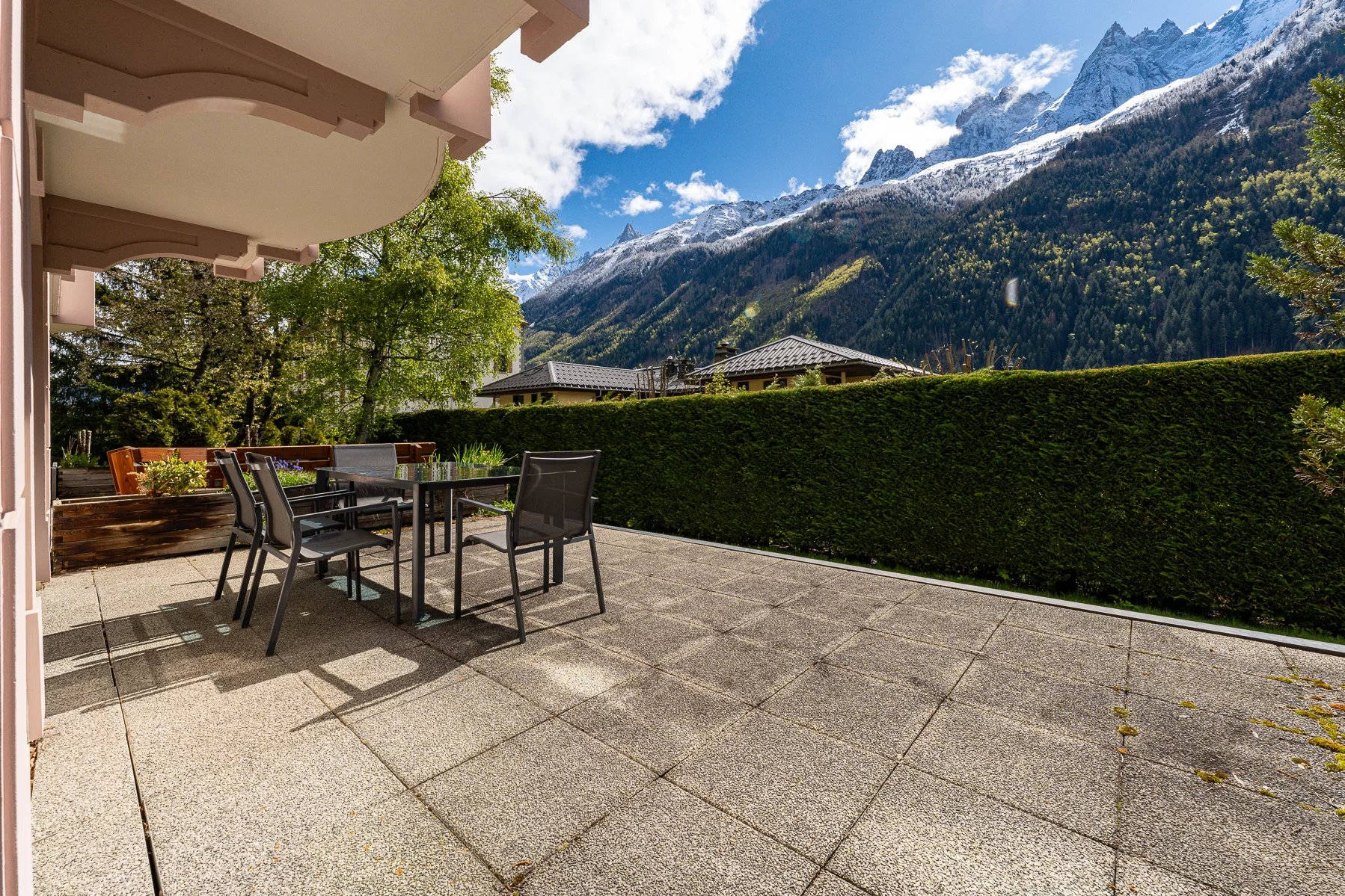 Photo of CHAMONIX - Charming apartment with terrace facing Mont Blanc located in the center of Chamonix