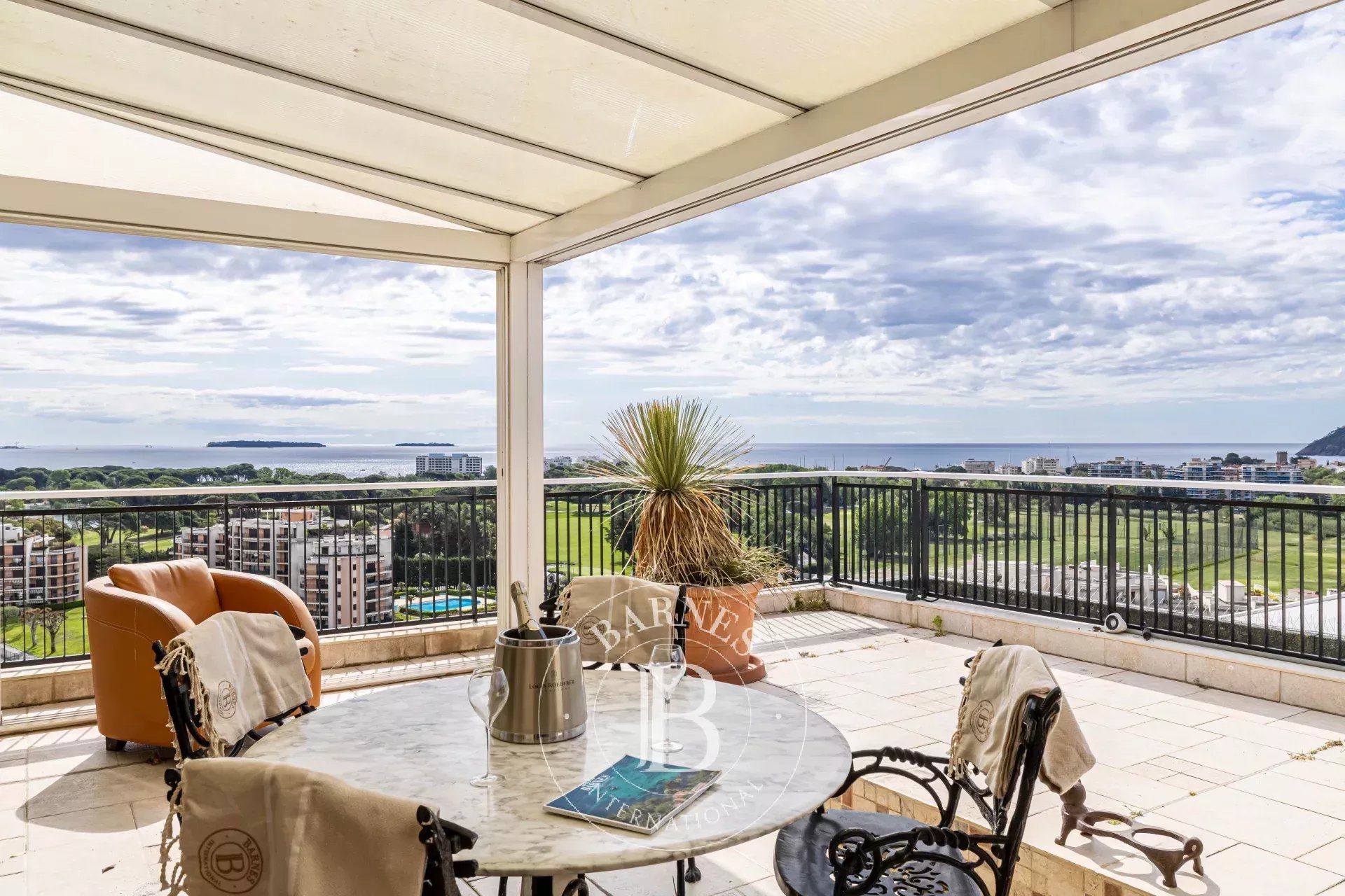 Daire Mandelieu-la-Napoule