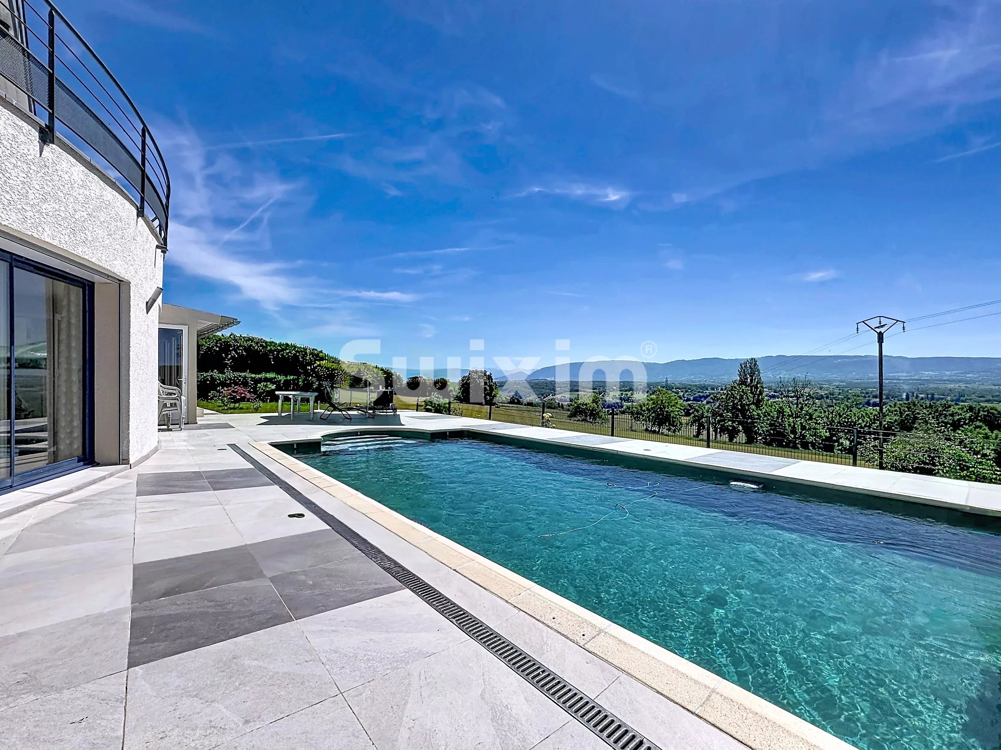 Maison 7 pièces 200m2 avec piscine