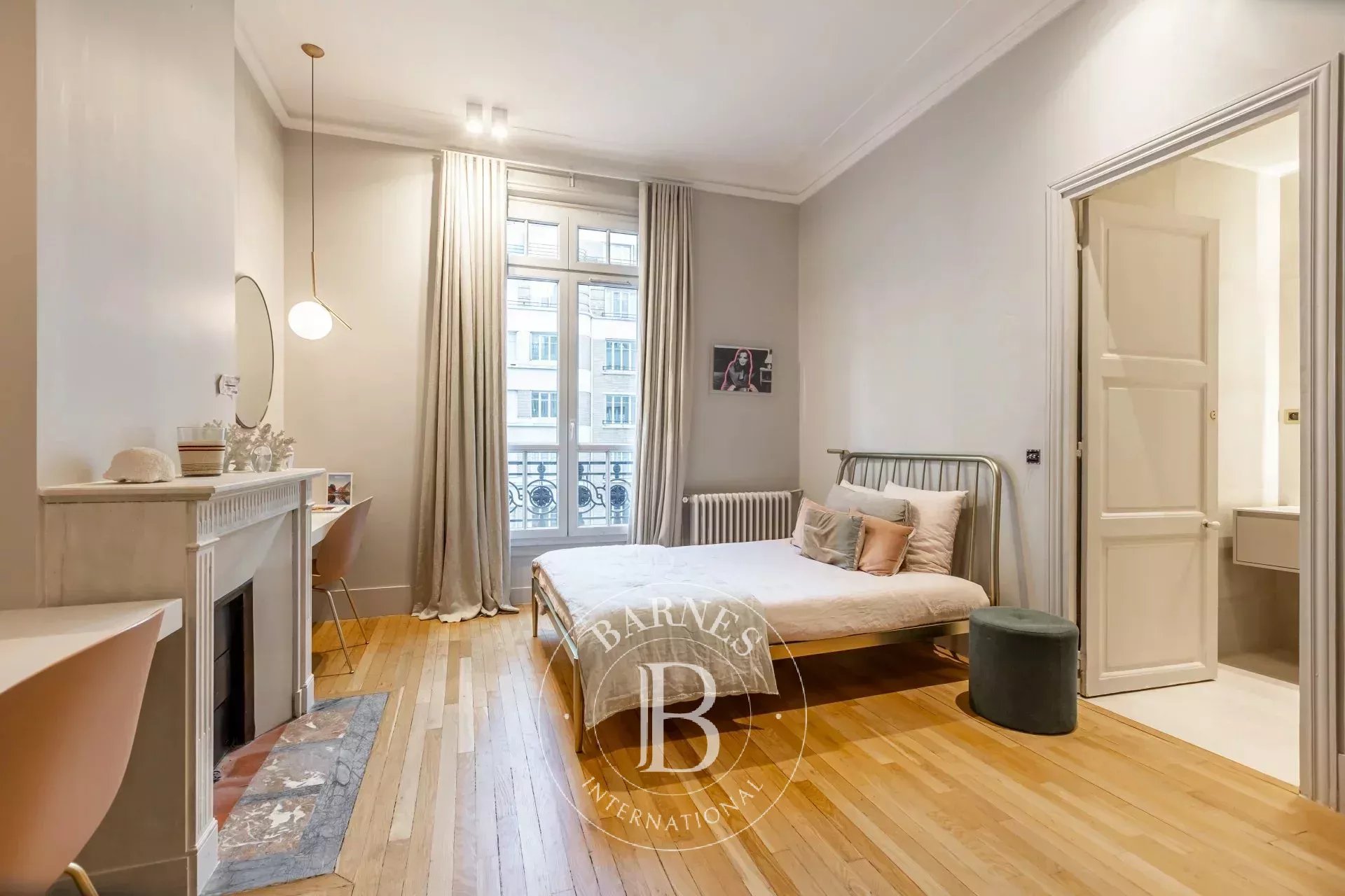 Paris  - Apartment 5 Bedrooms - picture 20
