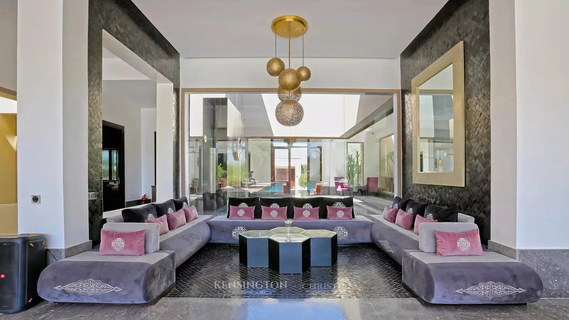6 Bedroom Villa/Townhouse's Image 16