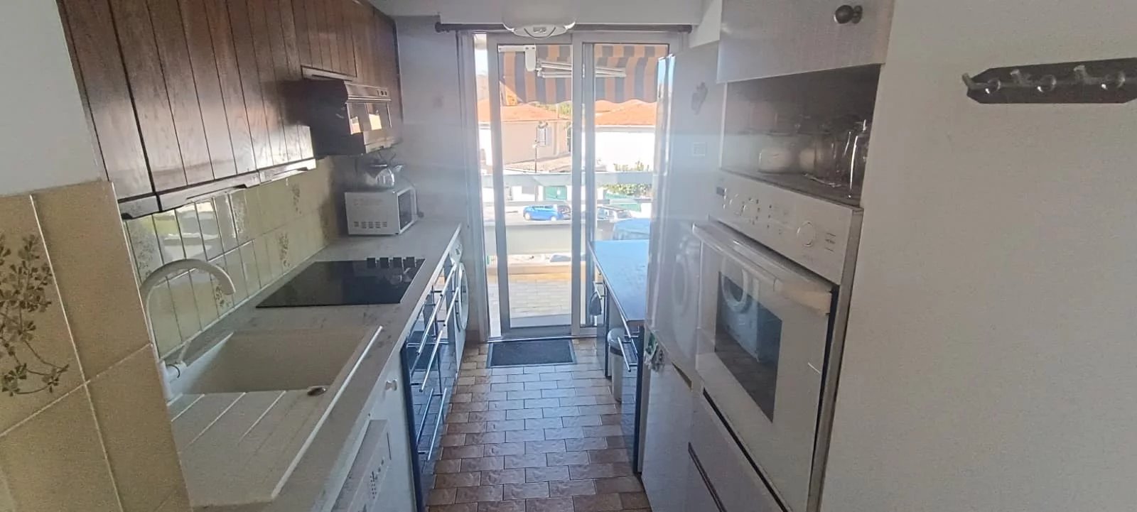 Agréable deux pièces, dernier étage,  à 2 pas de la mer