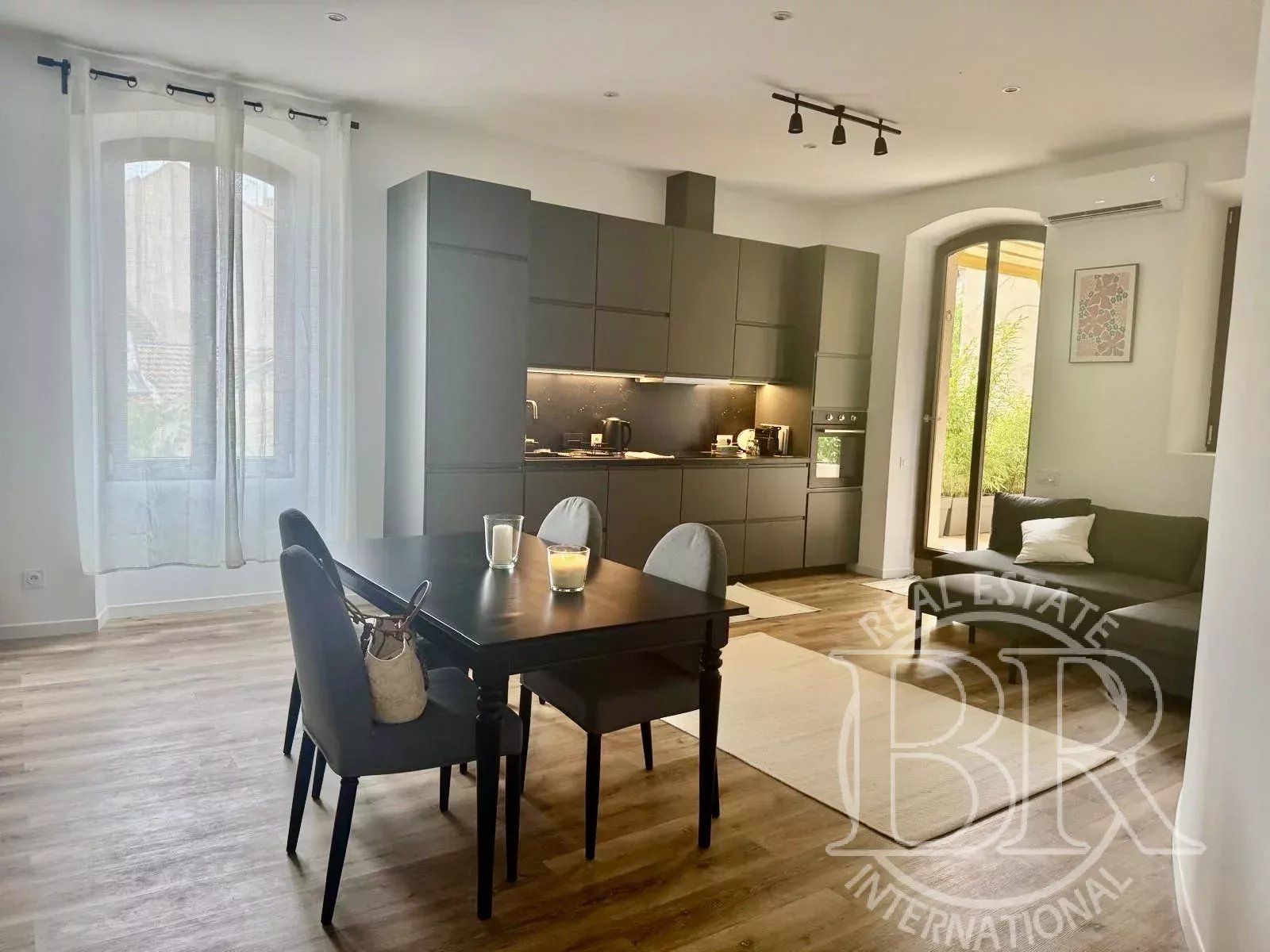 Agence immobilière de Beau Rivage