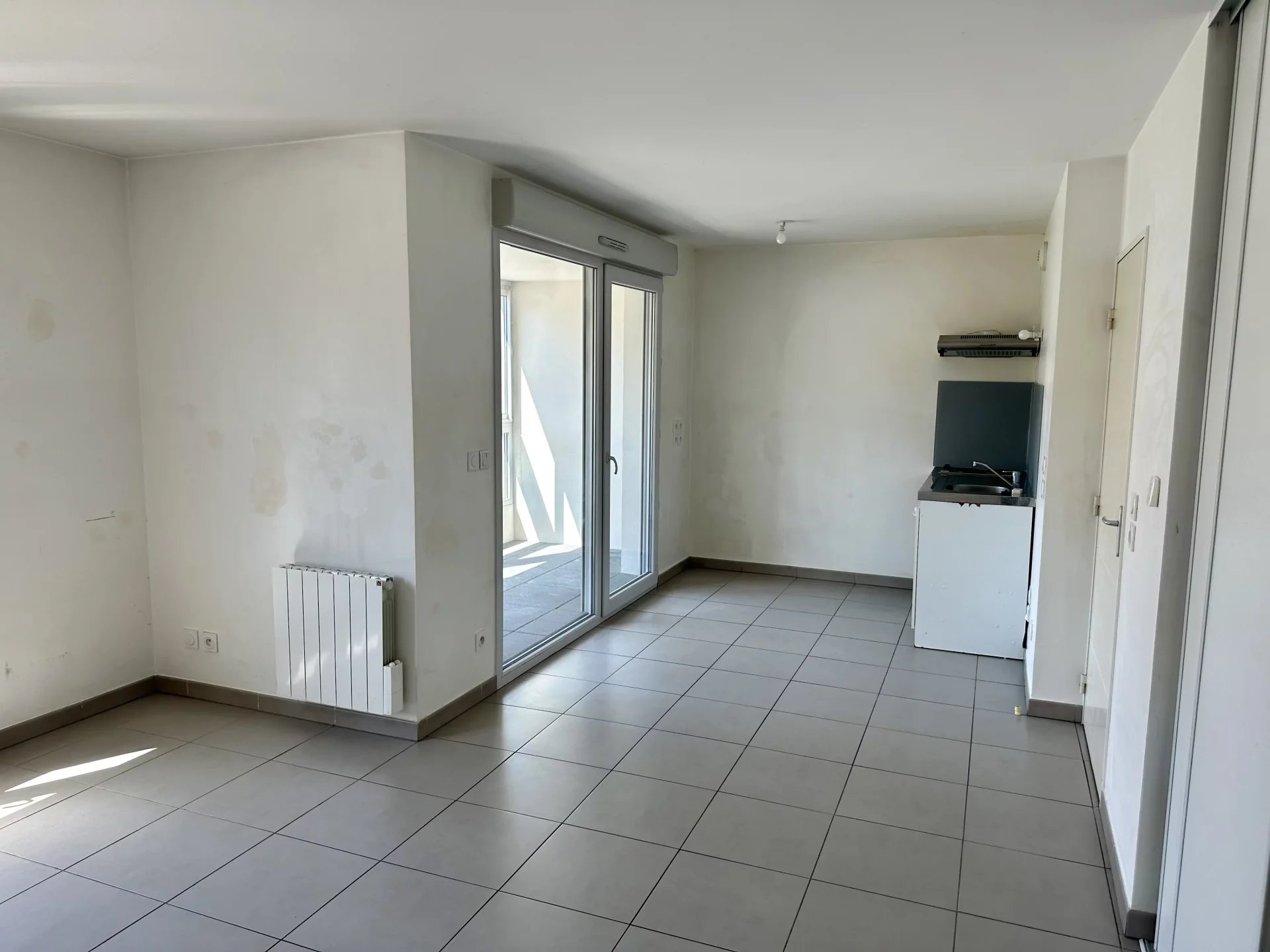 87067507 Vente Lyon 9ème