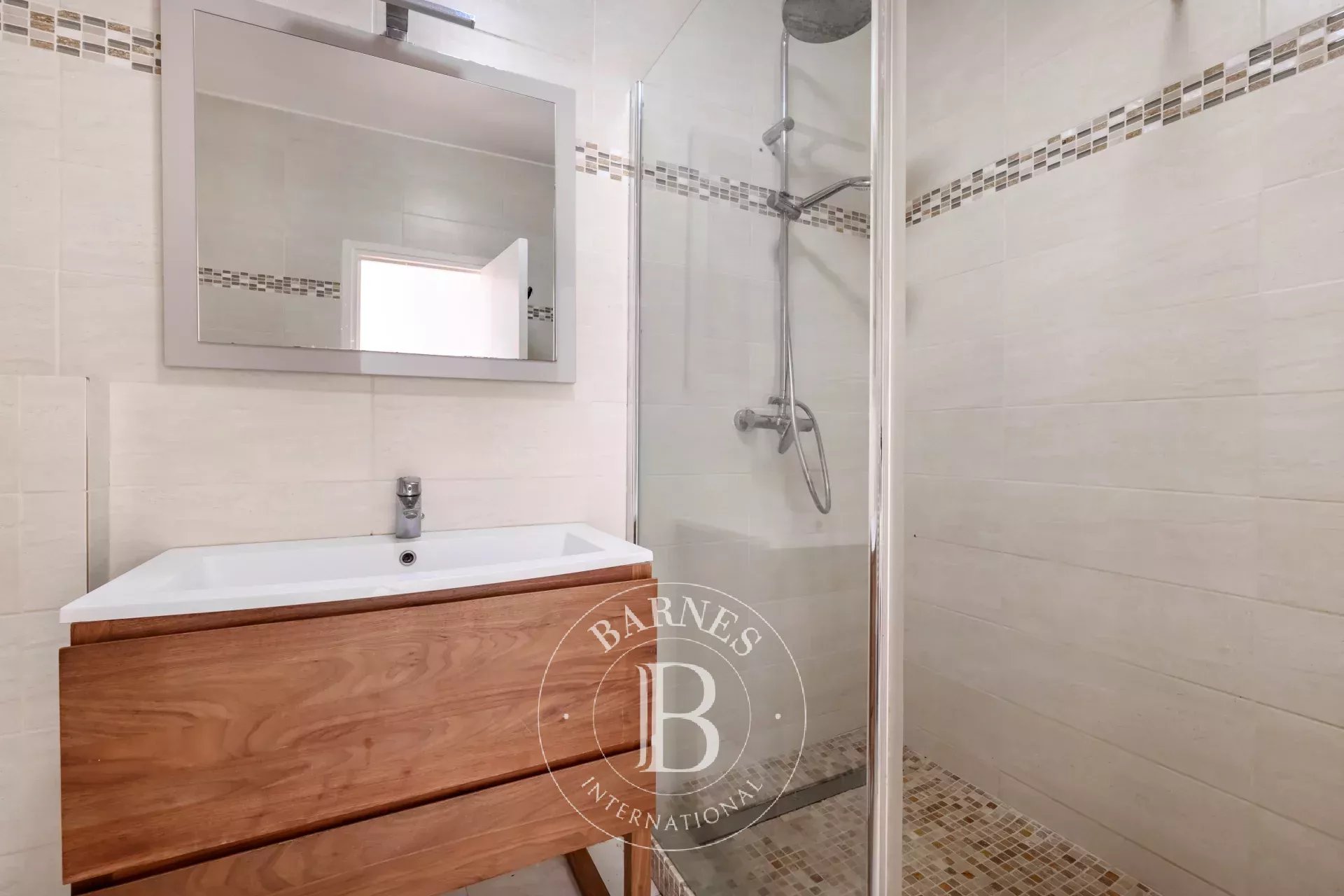 Daire Paris 8ème - picture 8