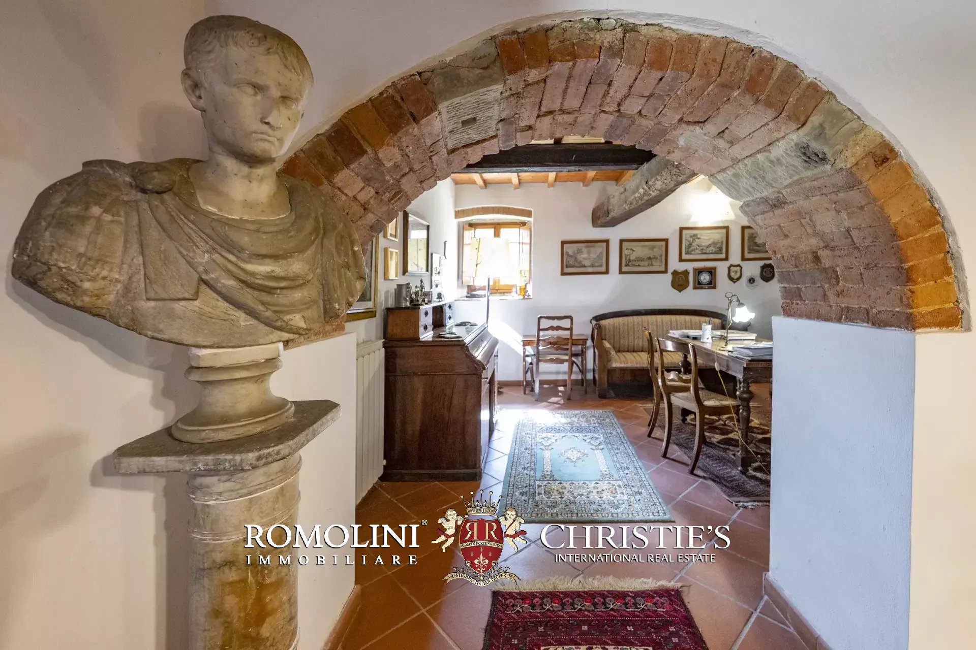 15 Bedroom Villa/Townhouse's Image 61