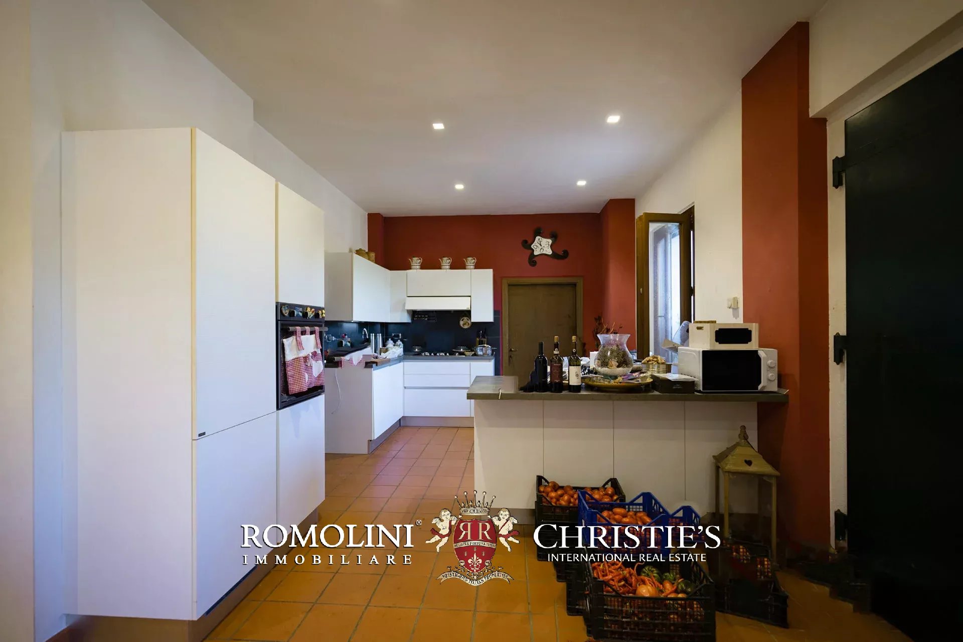 3 Bedroom Vineyard's Image 5