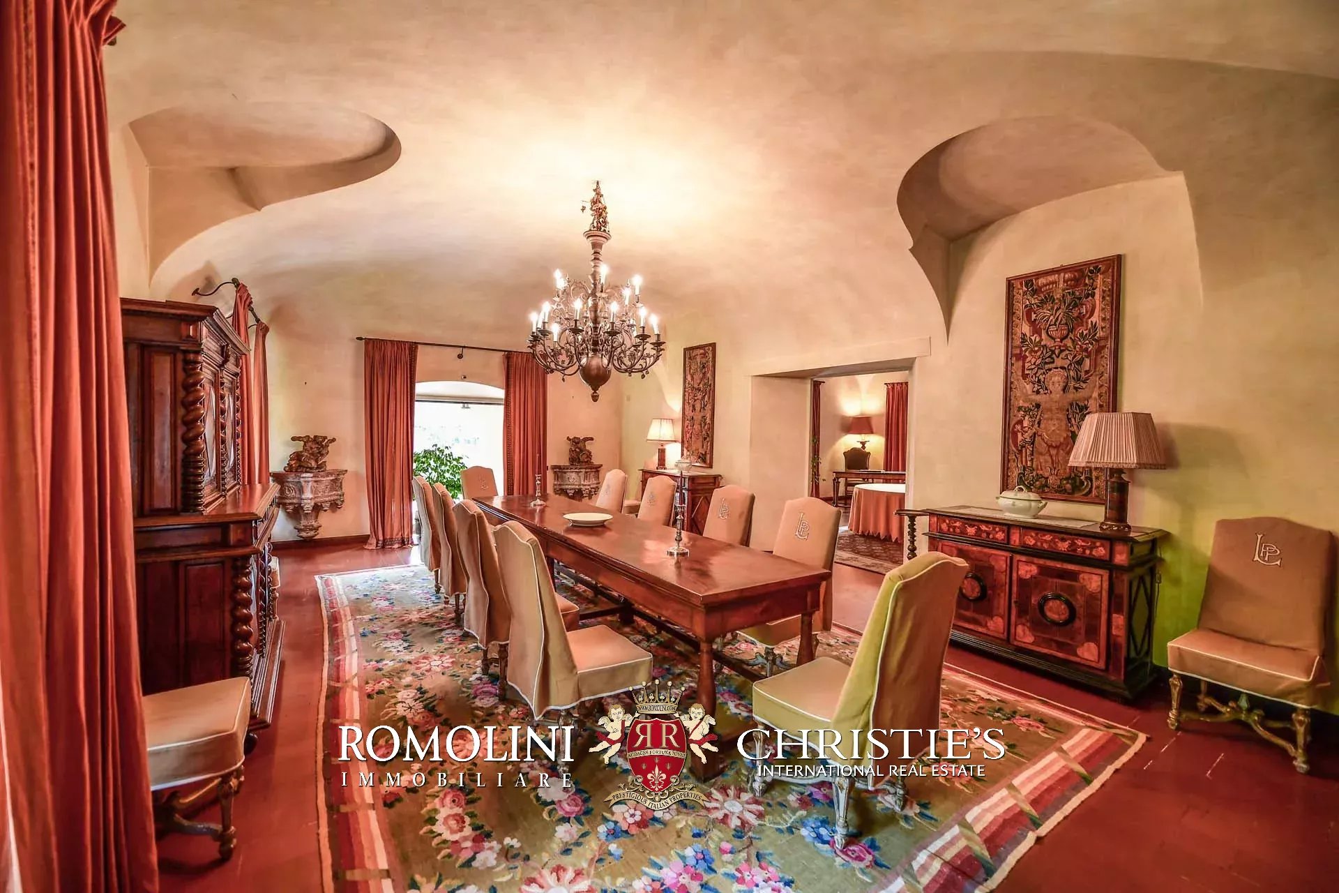 17 Bedroom Villa/Townhouse's Image 33