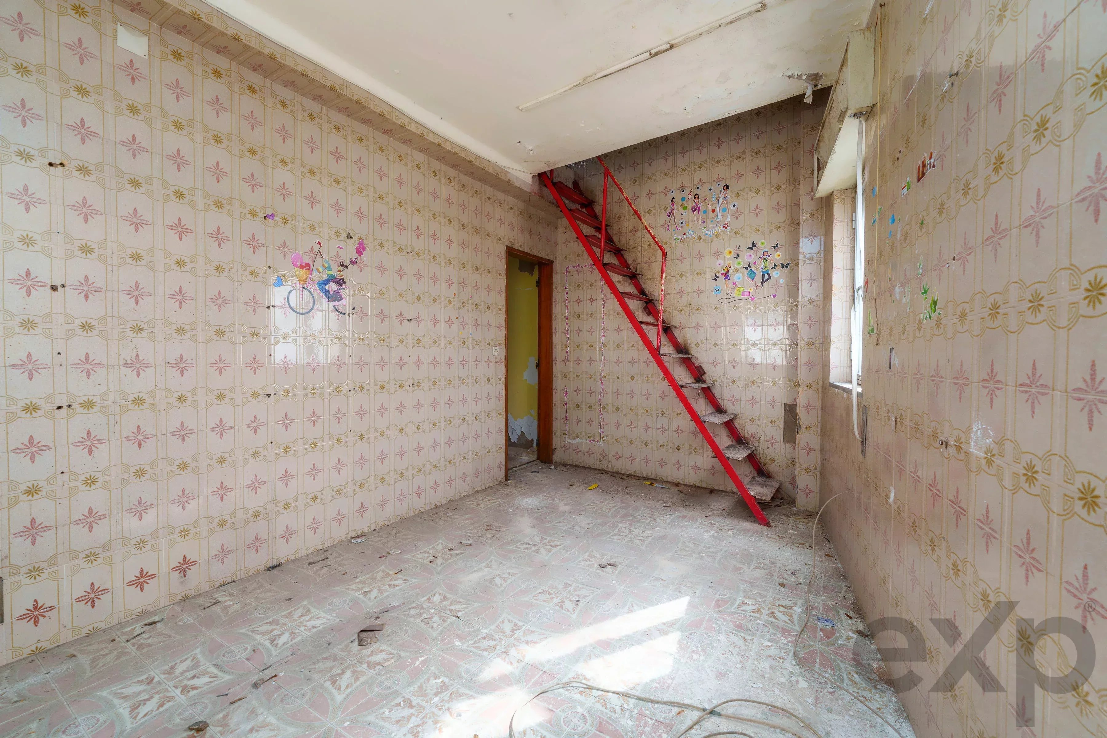 House in the centre of Olhão with approved plans. 87005464 image 23