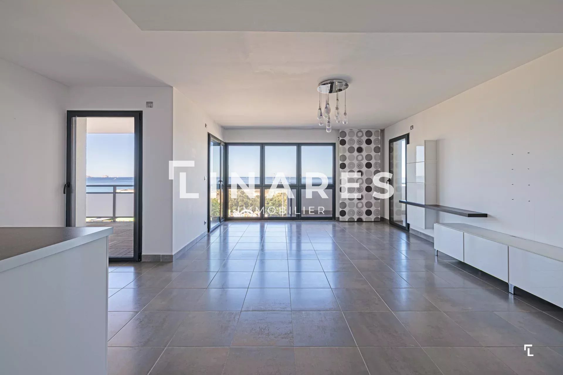 Sale Apartment Marseille 8ème