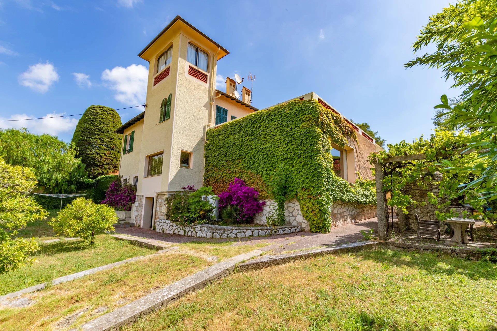 Sale House Antibes Saint Jean