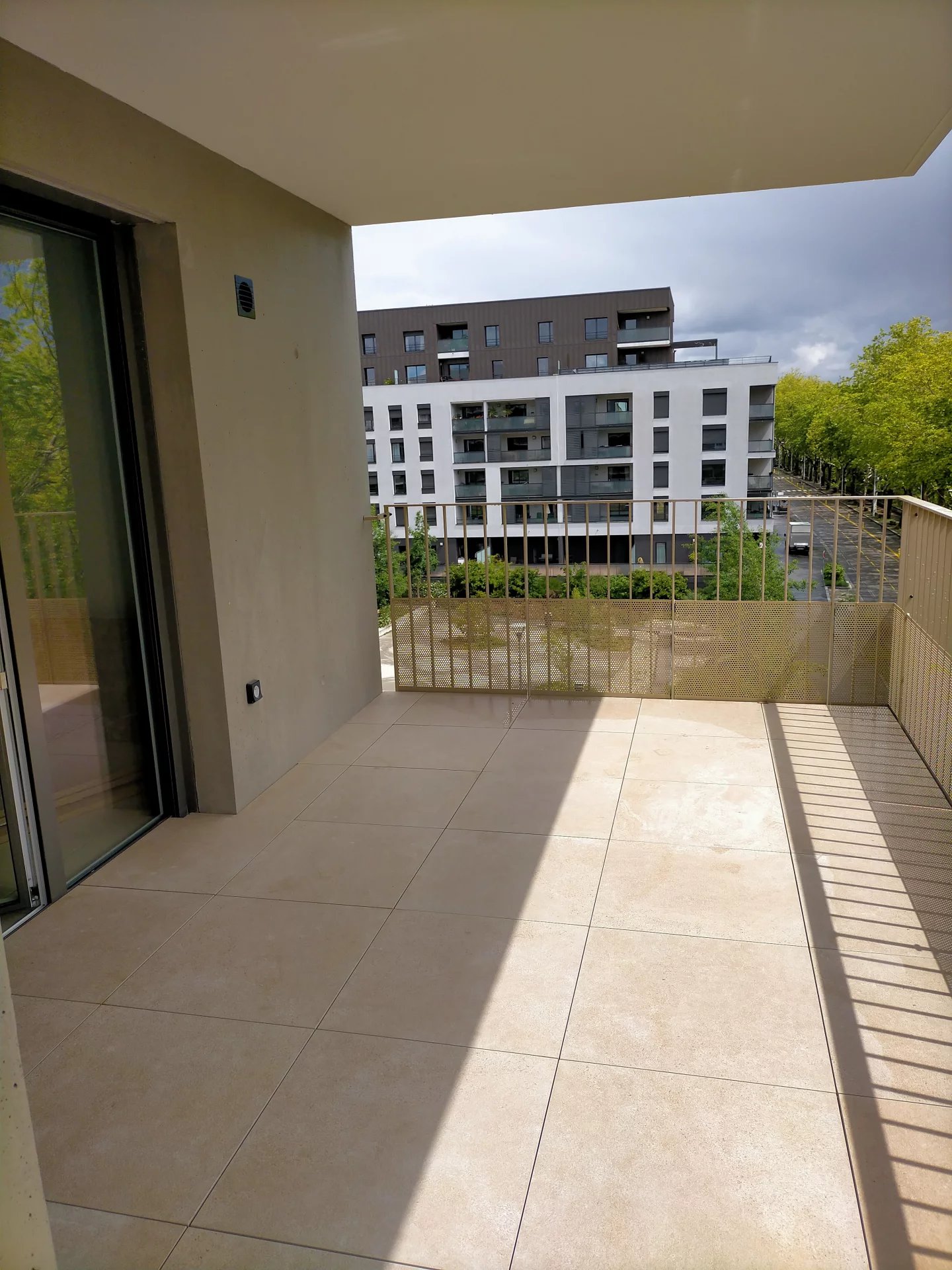 5249738 Location Lyon 9ème