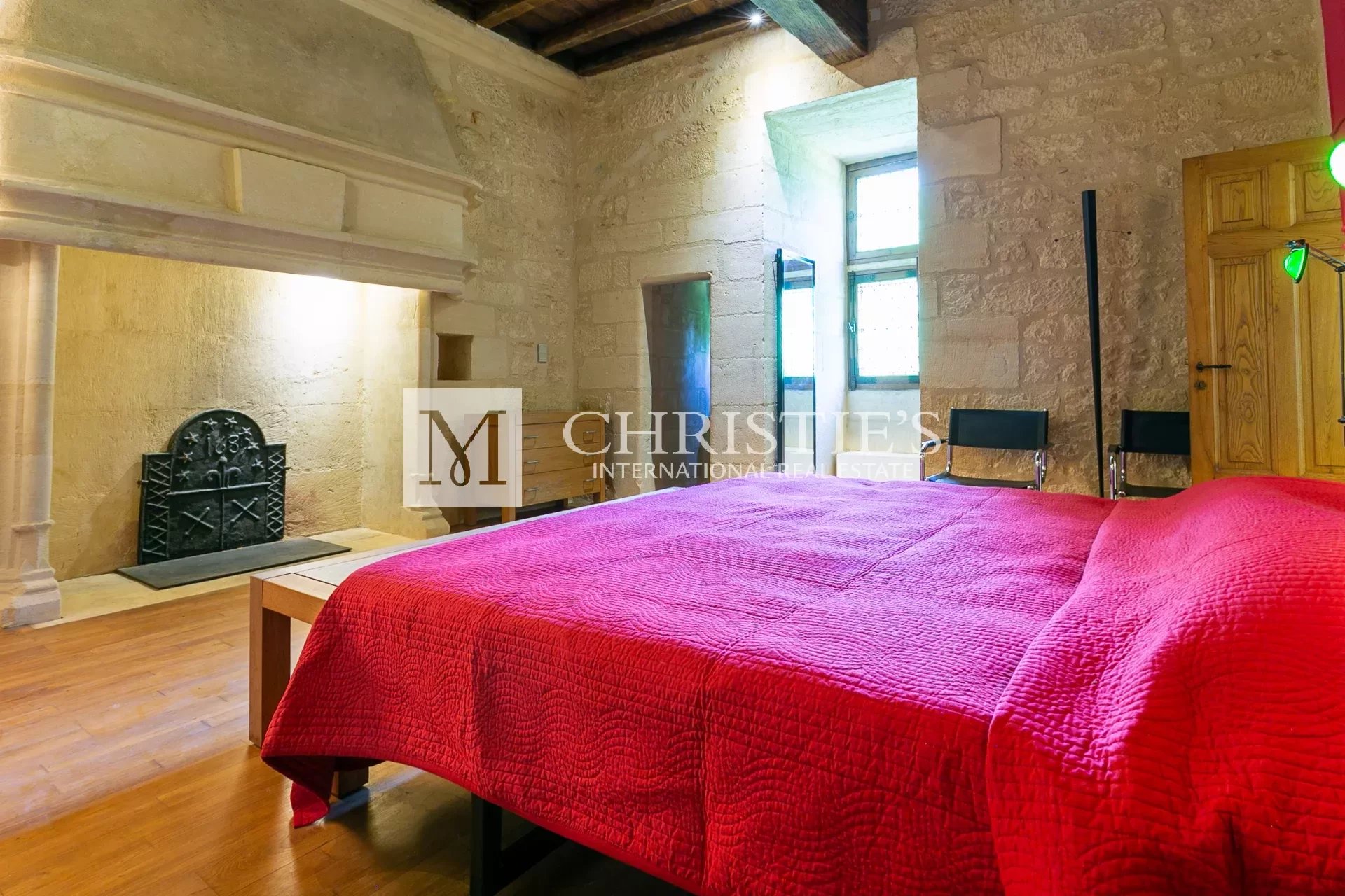 9 Bedroom Chateau's Image 19