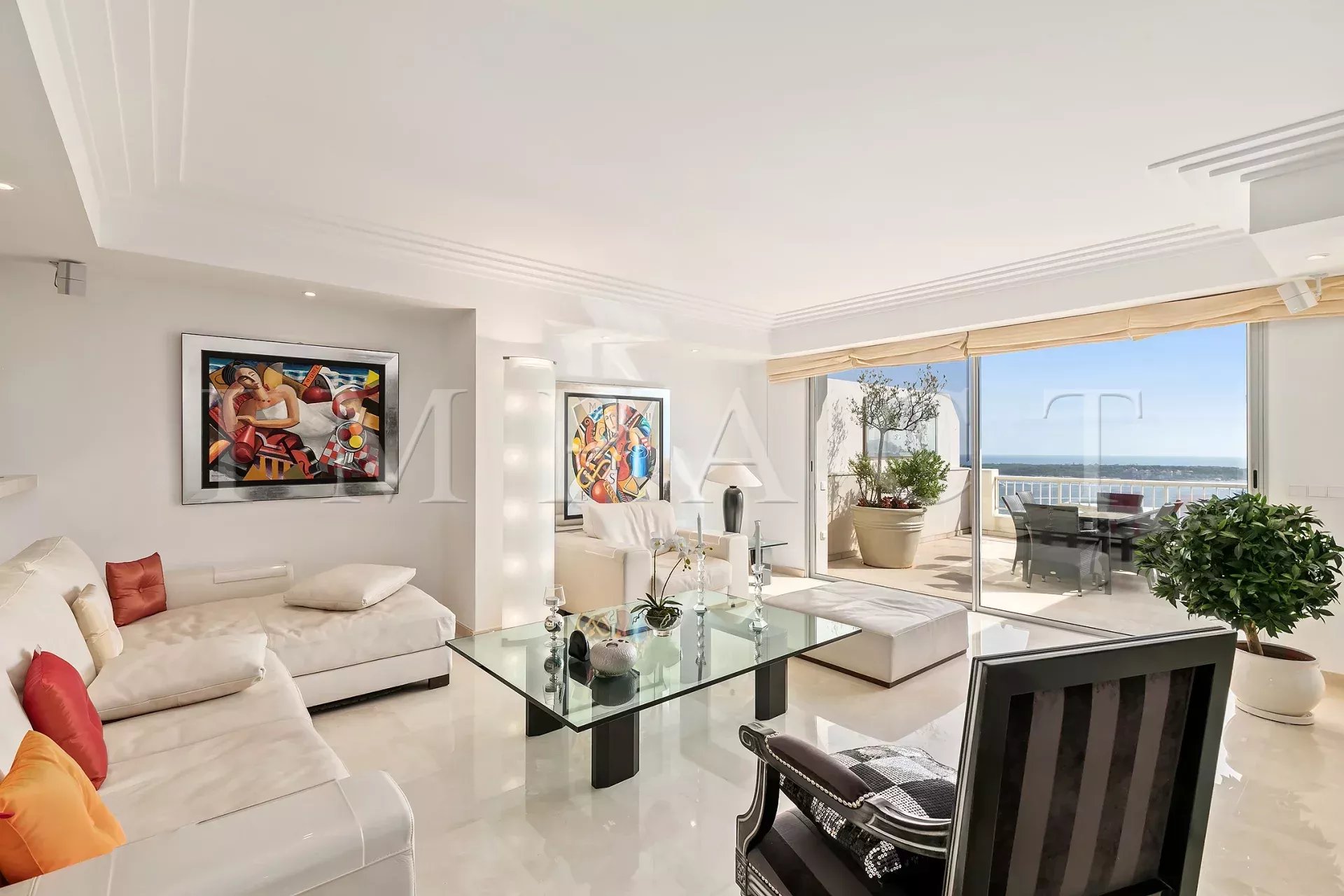 Cannes - Sea view apartment for rent