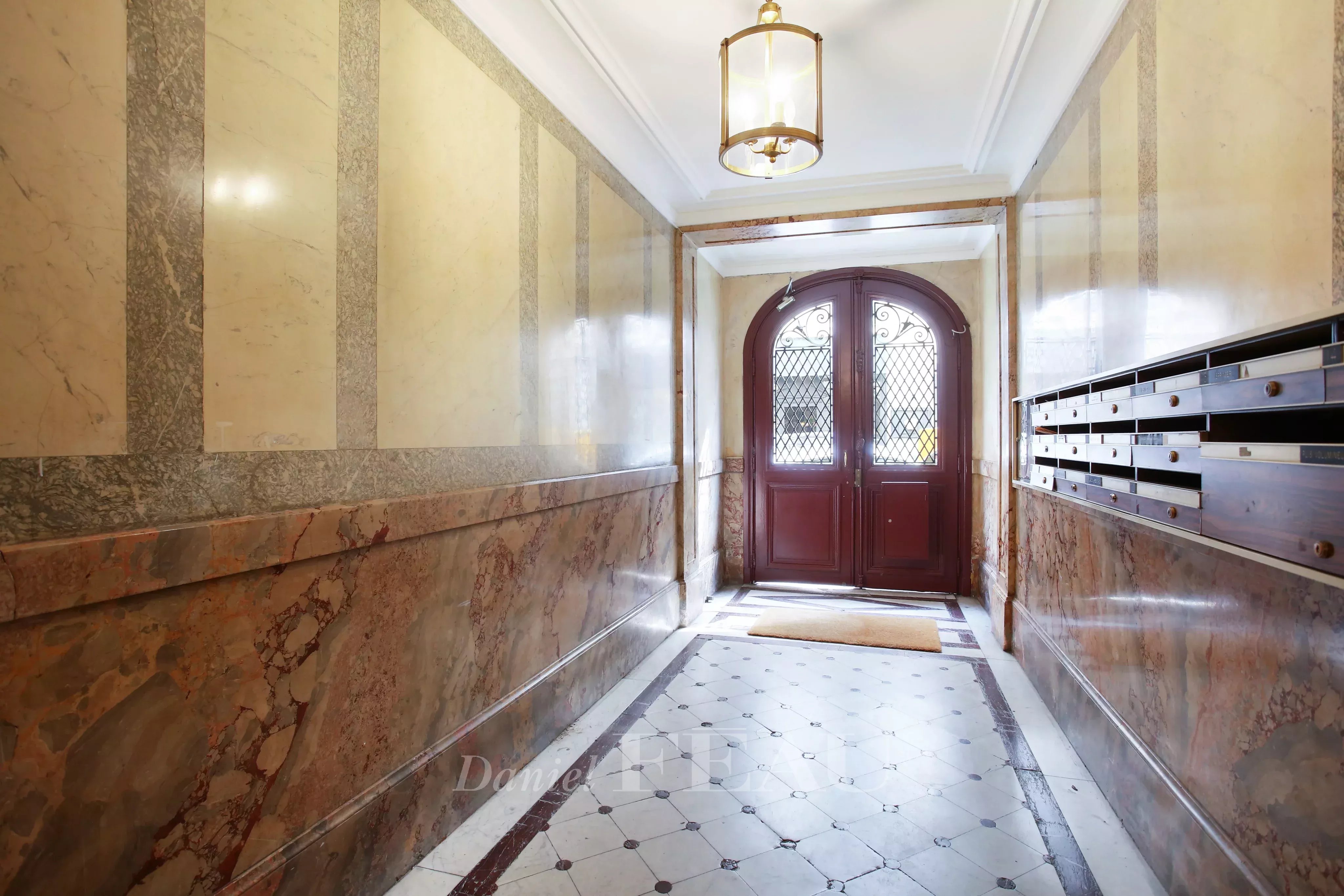 Hall d'entrée de l'immeuble