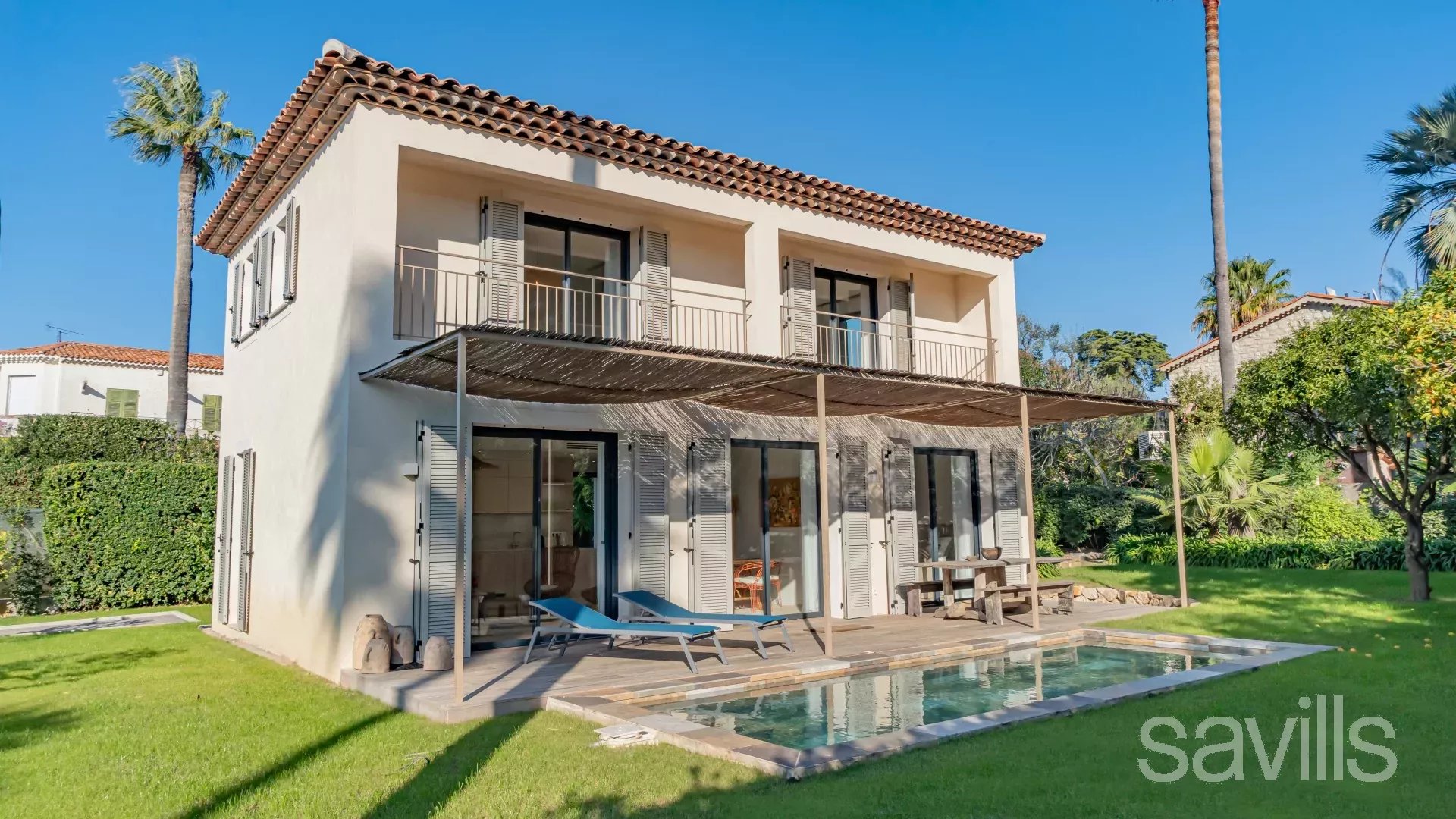 West side - New villa, ideally located for the sea