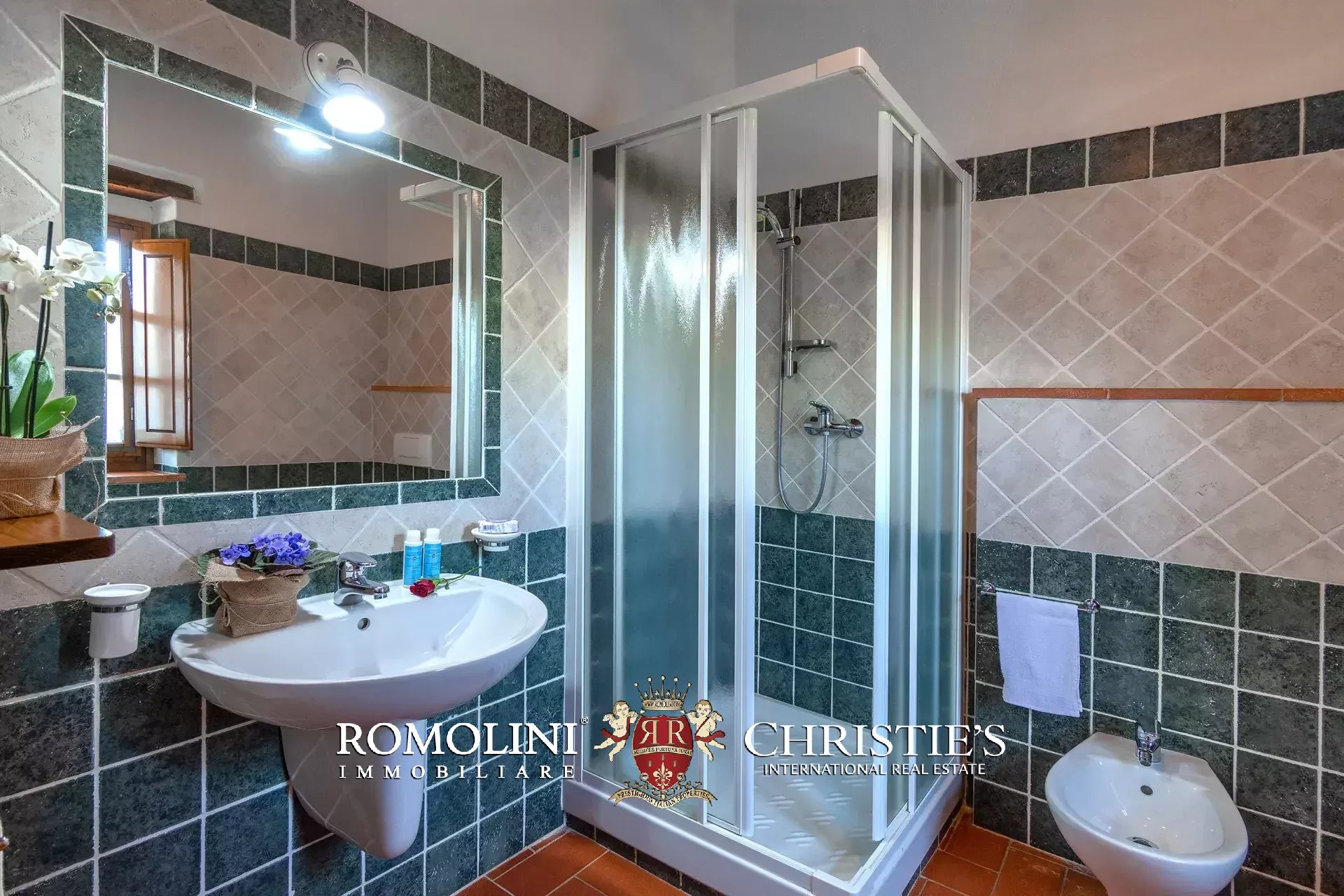 8 Bedroom Villa/Townhouse's Image 68