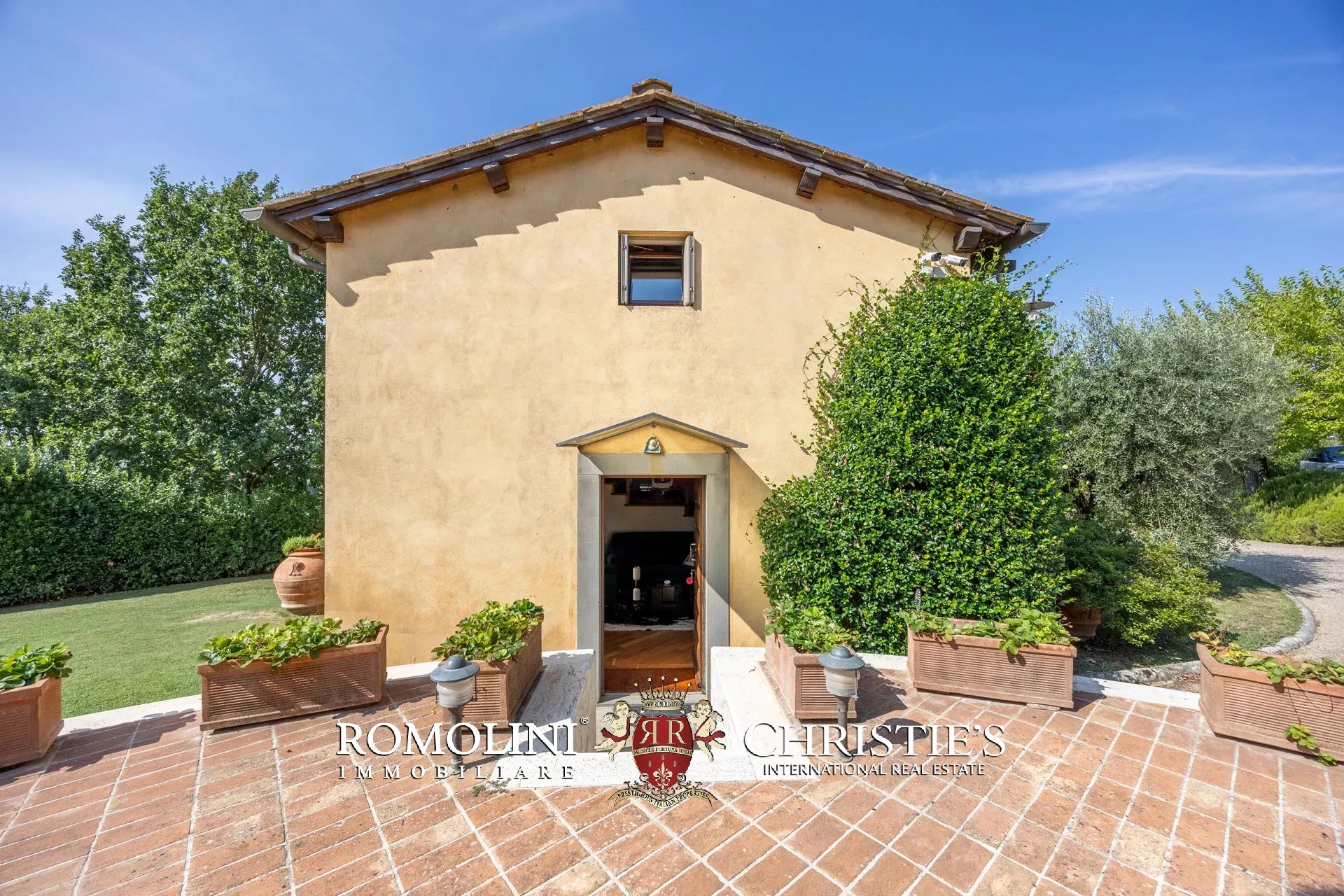 4 Bedroom Villa/Townhouse's Image 105