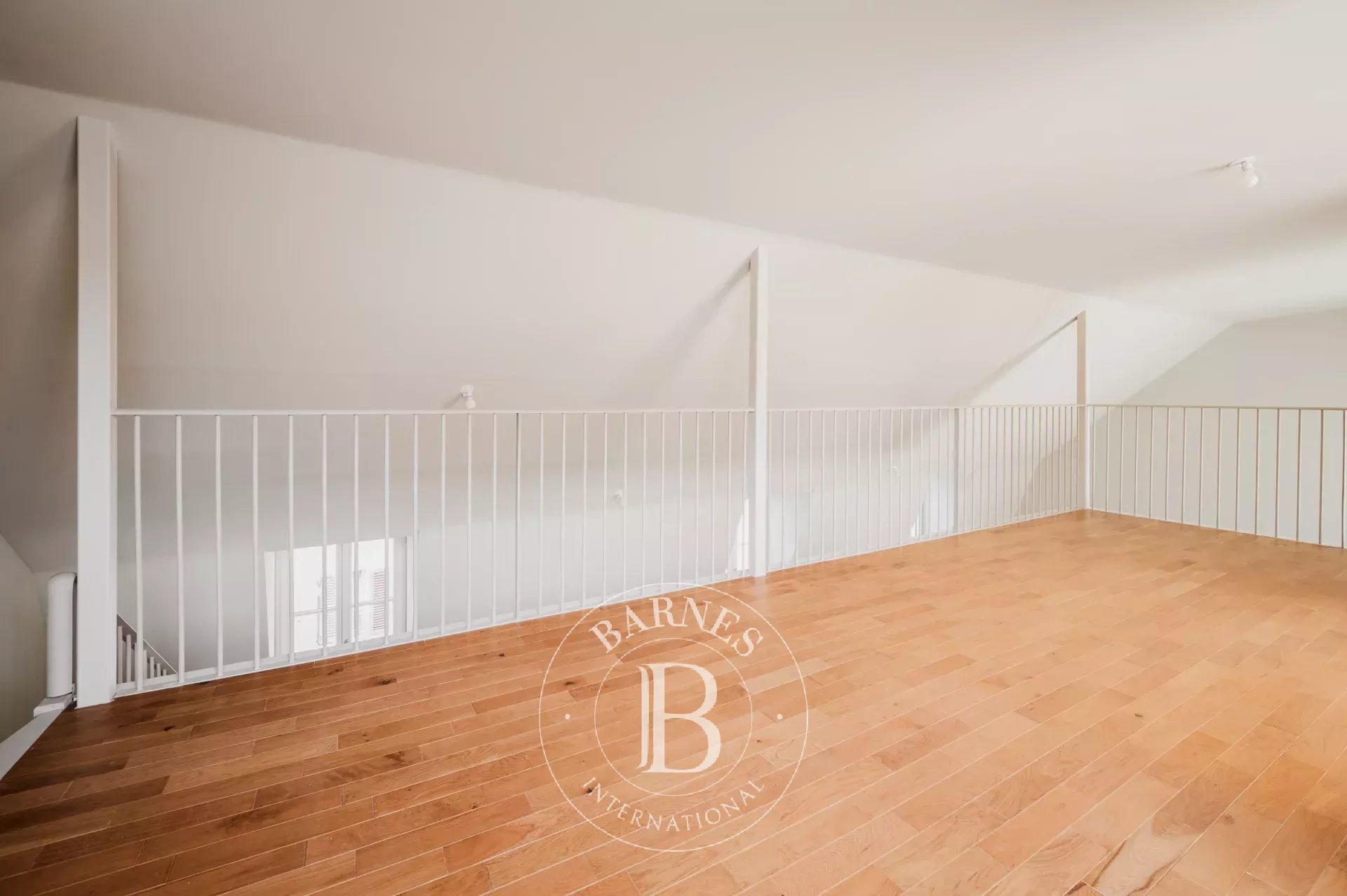 Clichy  - Duplex 3 Bedrooms - picture 19