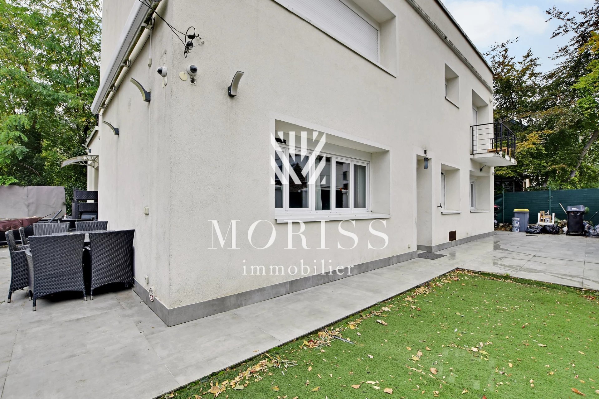 Nogent sur marne - Maison de 187 m2 habitable + jardin de 200 m2 - Image Array