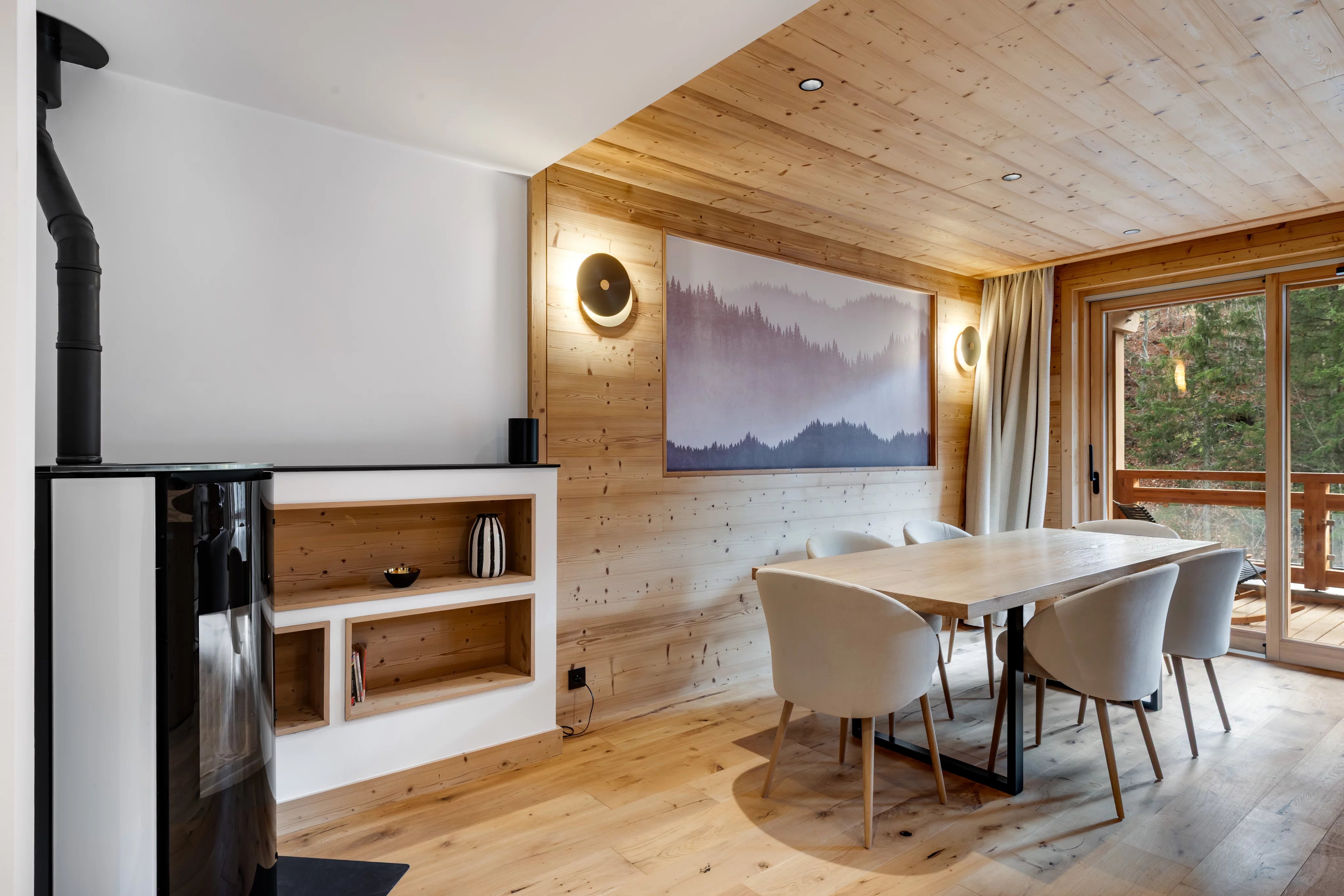 Magnificent chalet close to the slopes and the town center