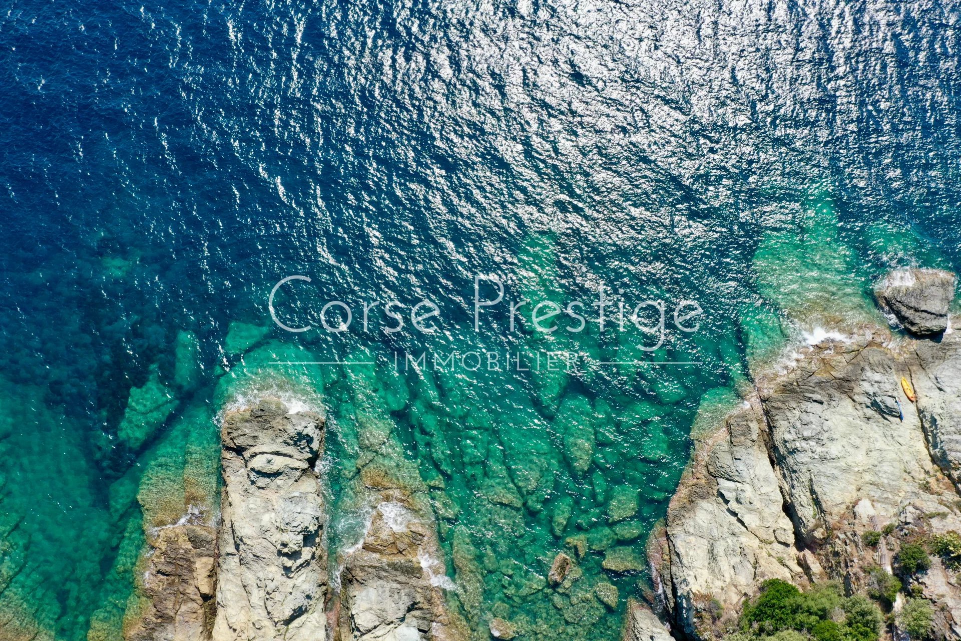 villa pieds dans l-eau - erbalunga - cap corse - haute corse image11