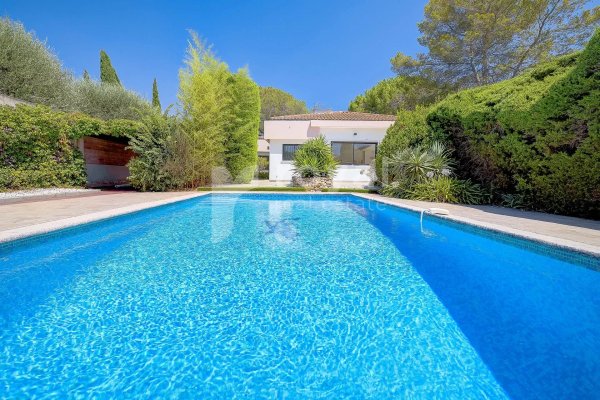 Modern single-storey villa near the center Mougins — photo 2