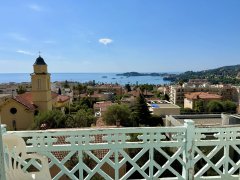 BEAULIEU-SUR-MER – Character Apartment with Panoramic Sea Views — photo 1 of 7