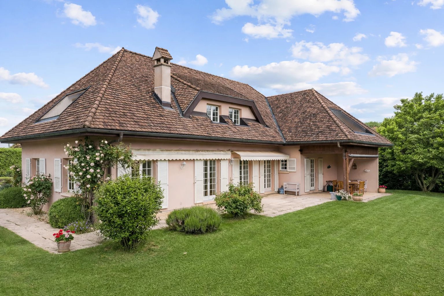 Propriété familiale au cadre privilégié