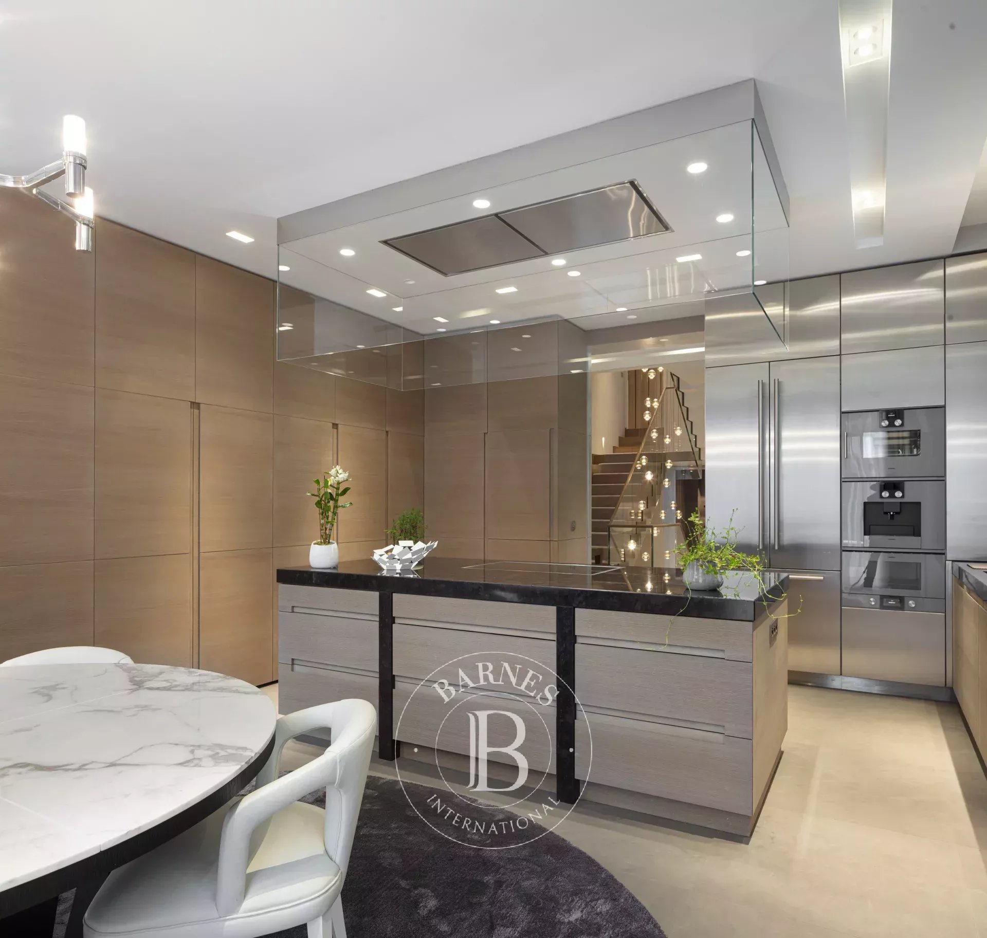 The BARNES rental department... - picture 5