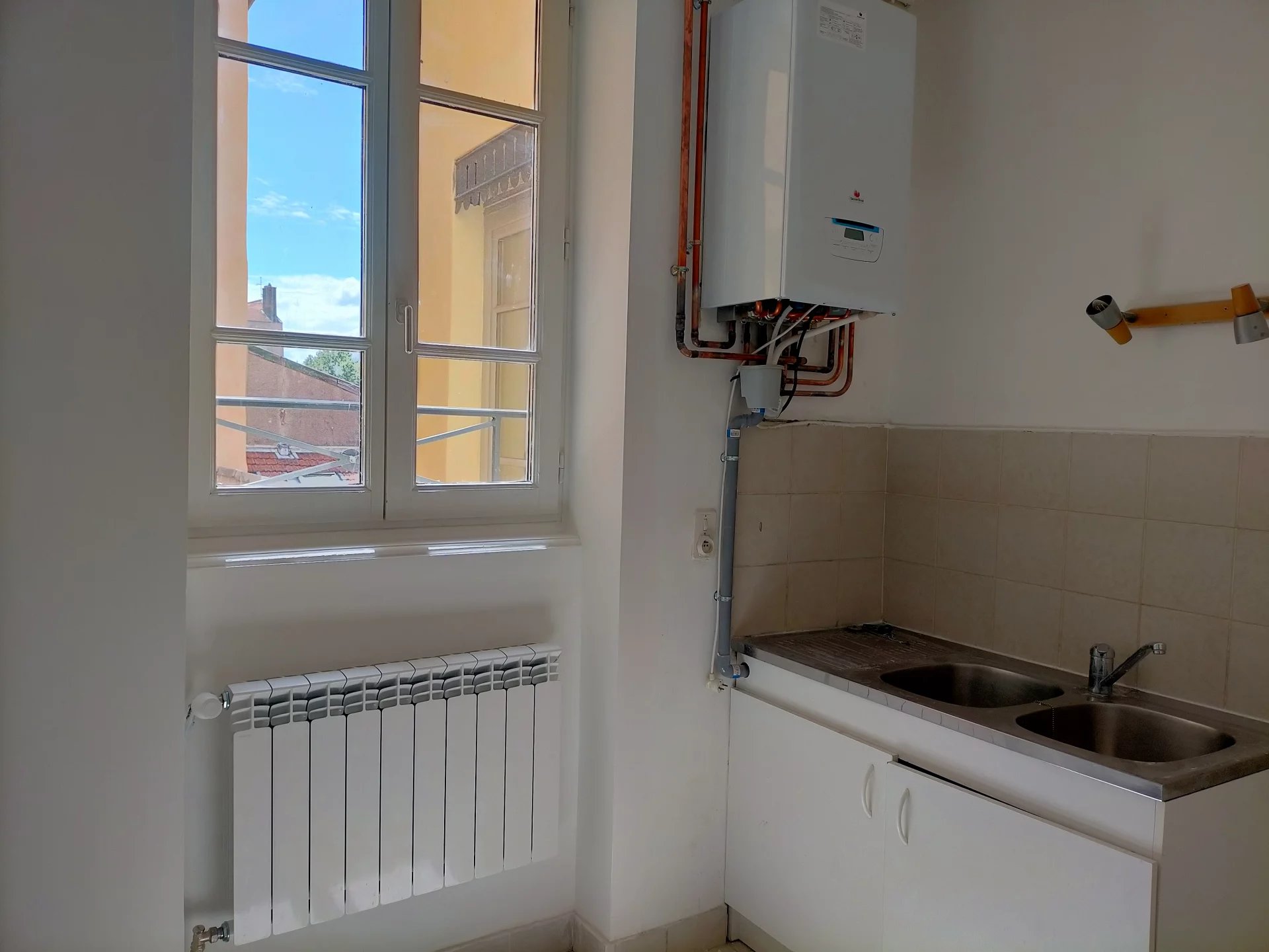 3850885 Location Lyon 7ème