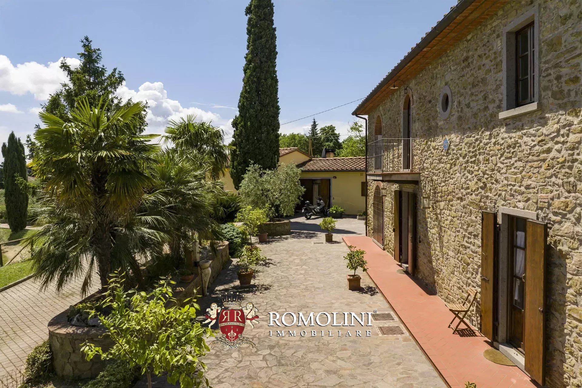 5 Bedroom Villa/Townhouse's Image 9