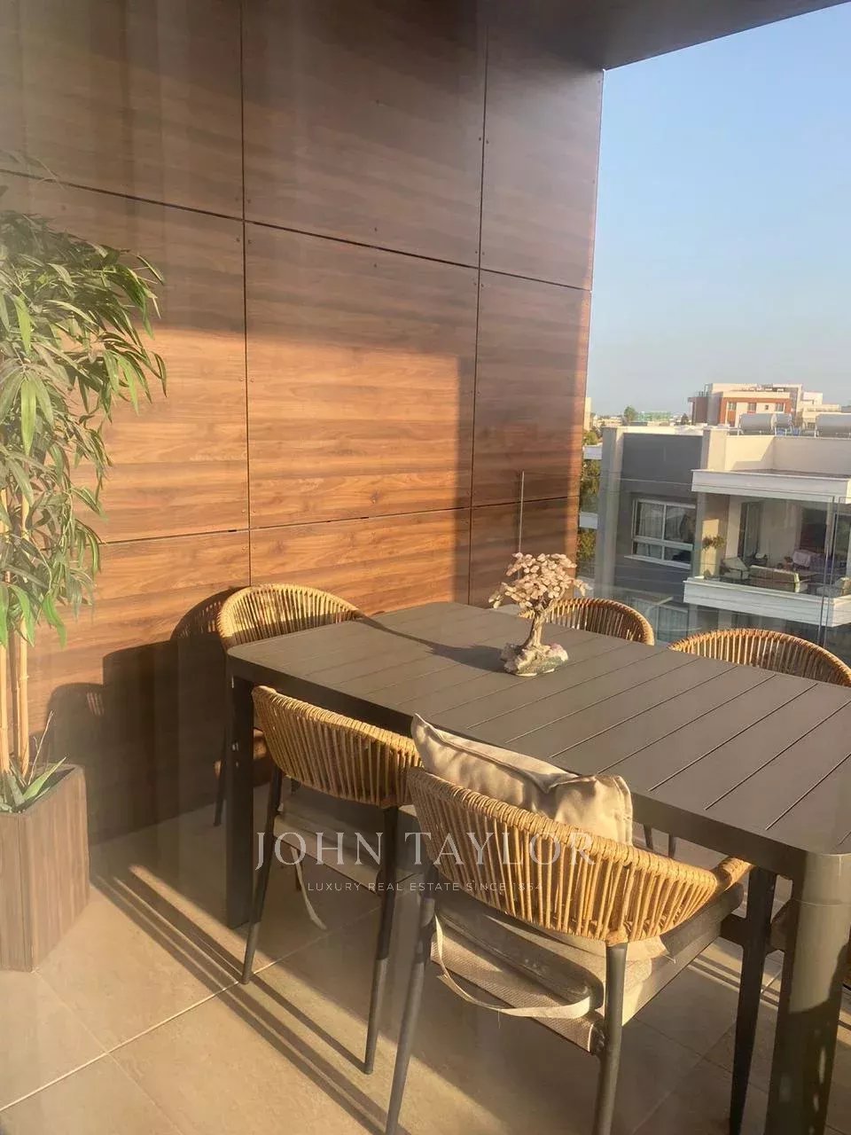 Mieszkanie 3 pokoi 124 m² Jermasoja, Cypr