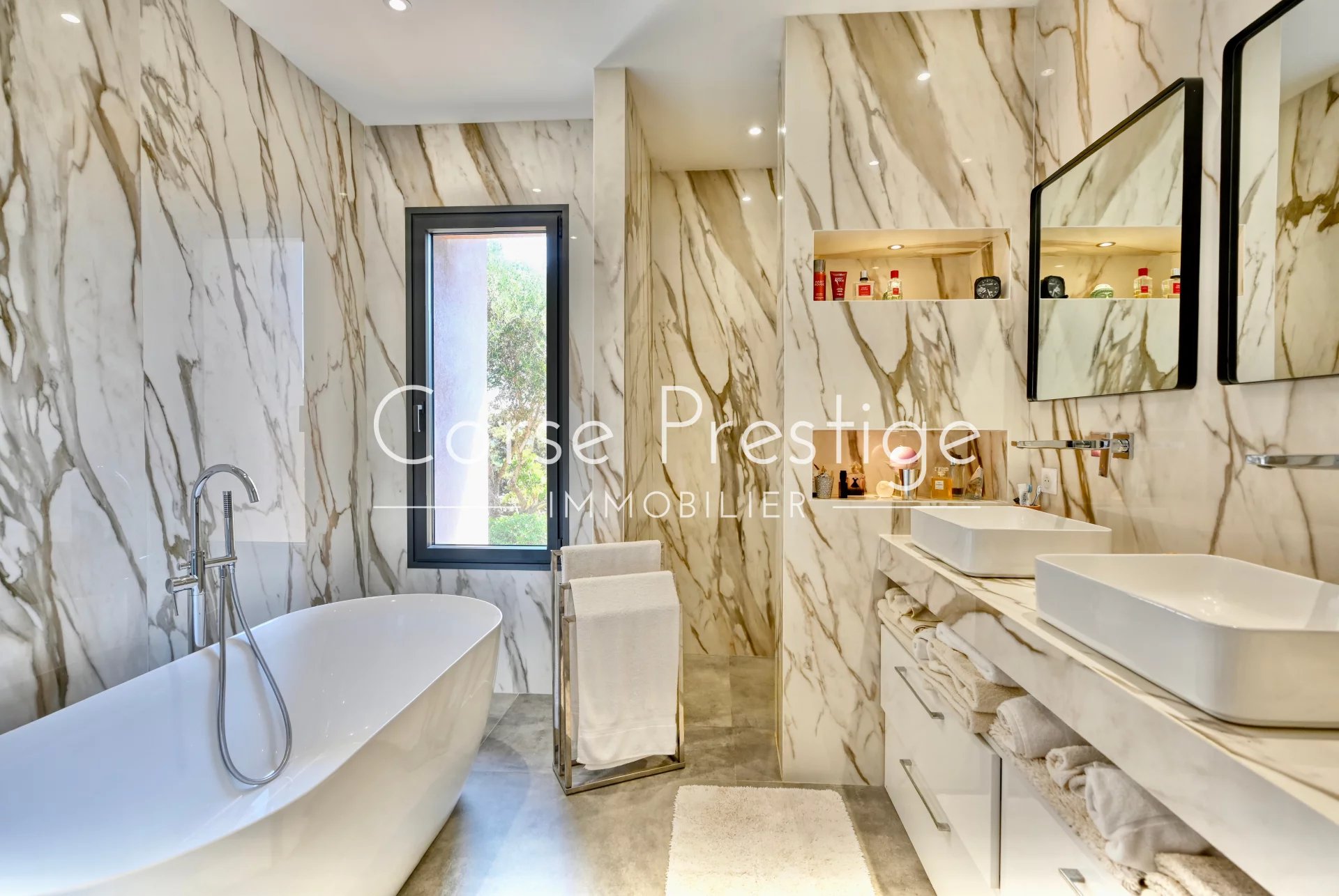 for sale - exceptional luxury villa overlooking piantarella - bonifacio -  corsica image6