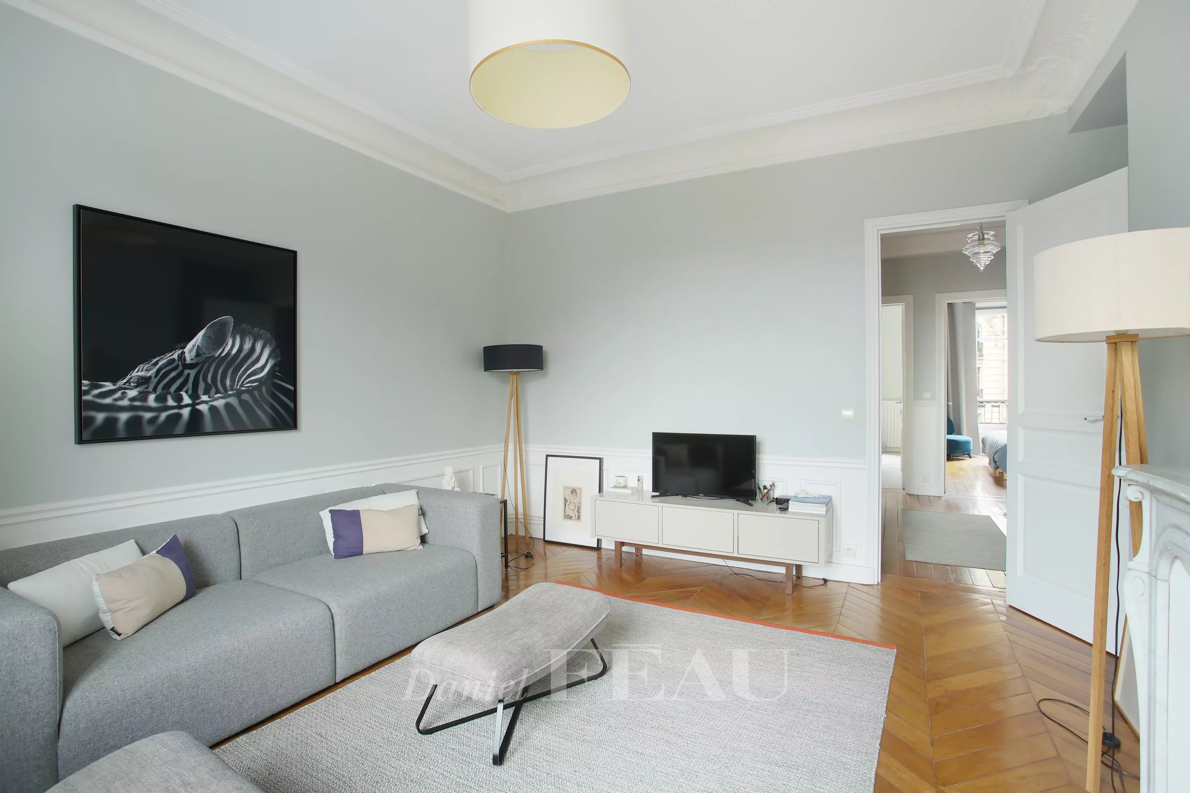 Sale Apartment Paris 7th