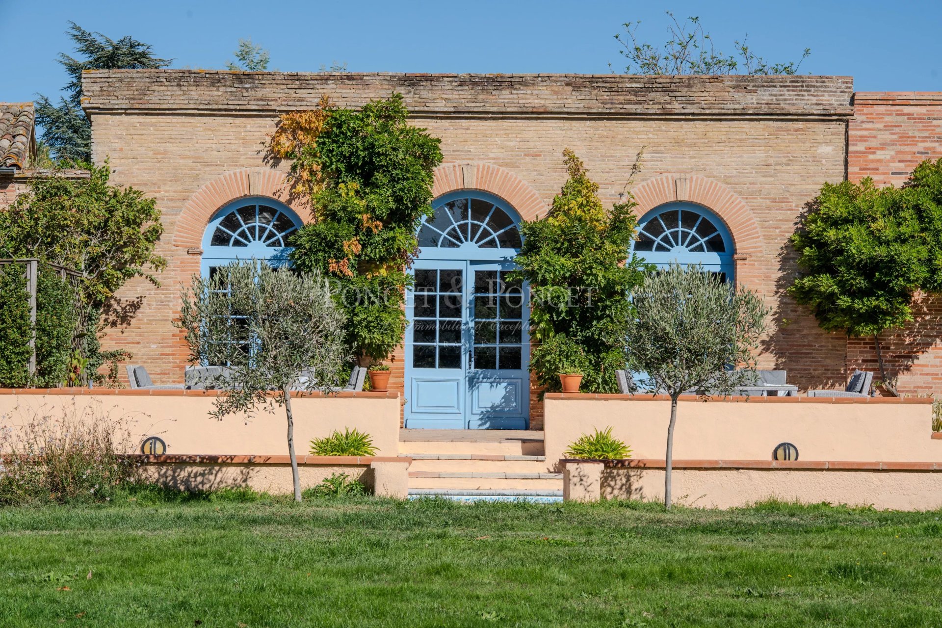 10 Bedroom Chateau's Image 24