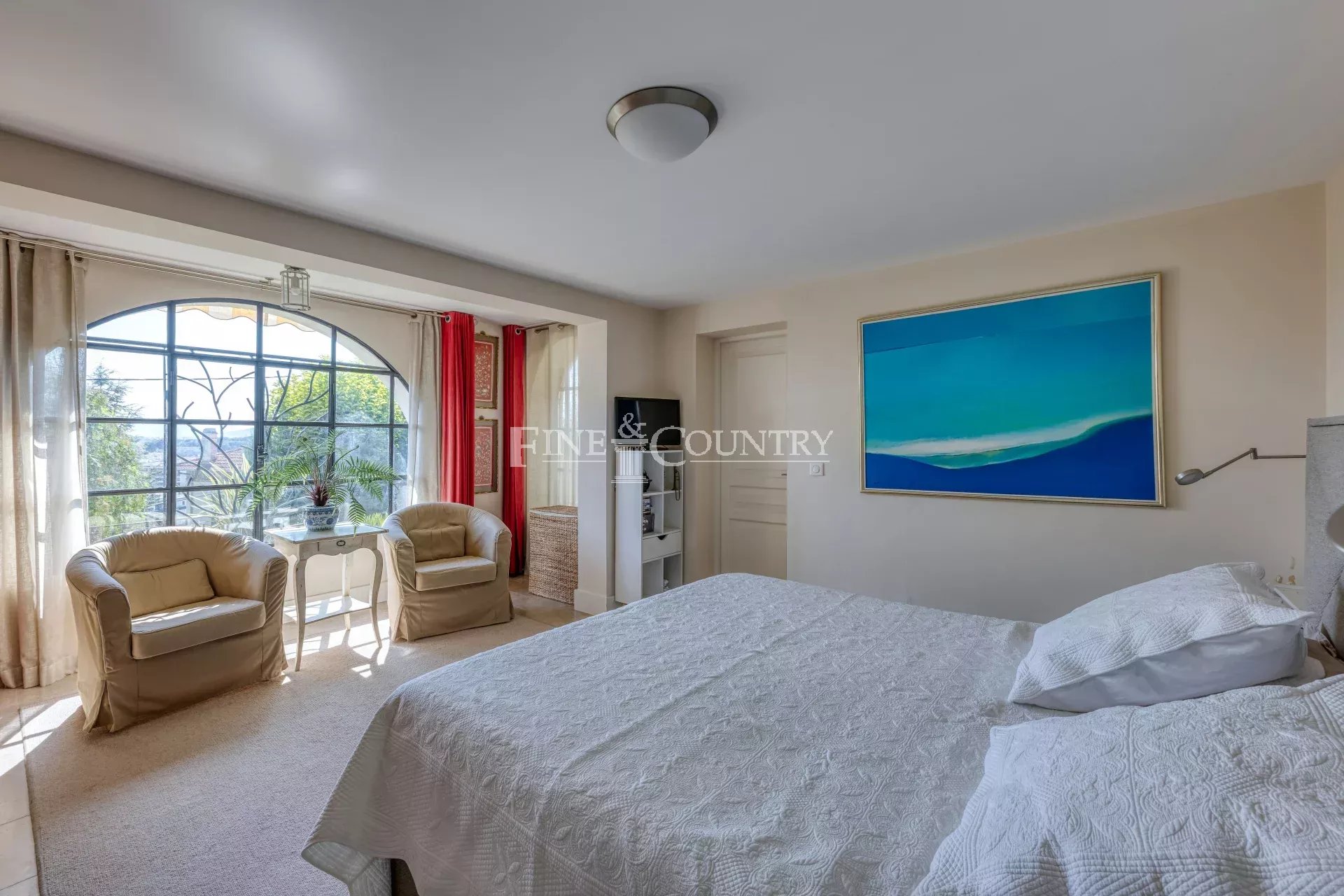 Photo of Villa For sale in Le Cannet Village with Panoramic Sea Views