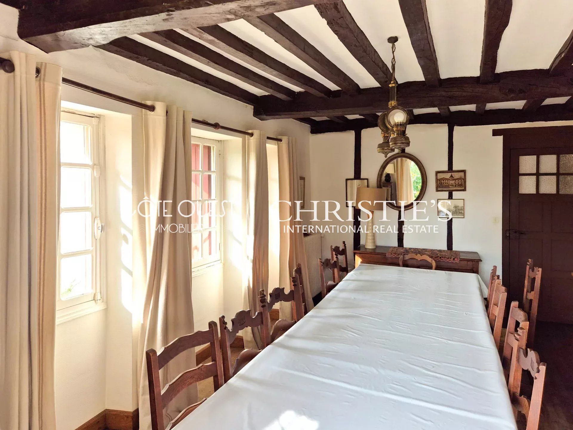 9 Bedroom Villa/Townhouse's Image 5