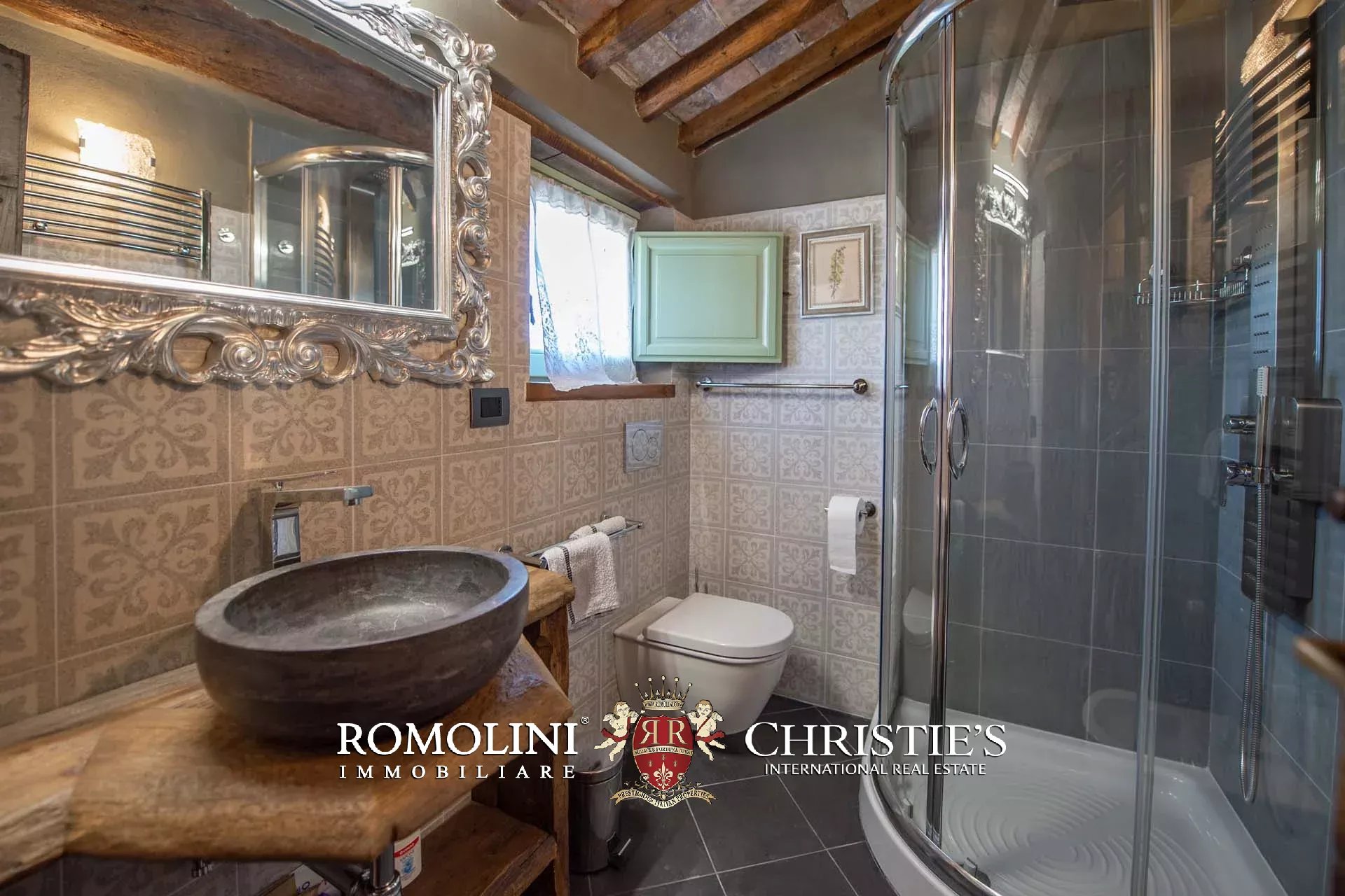 7 Bedroom Villa/Townhouse's Image 82