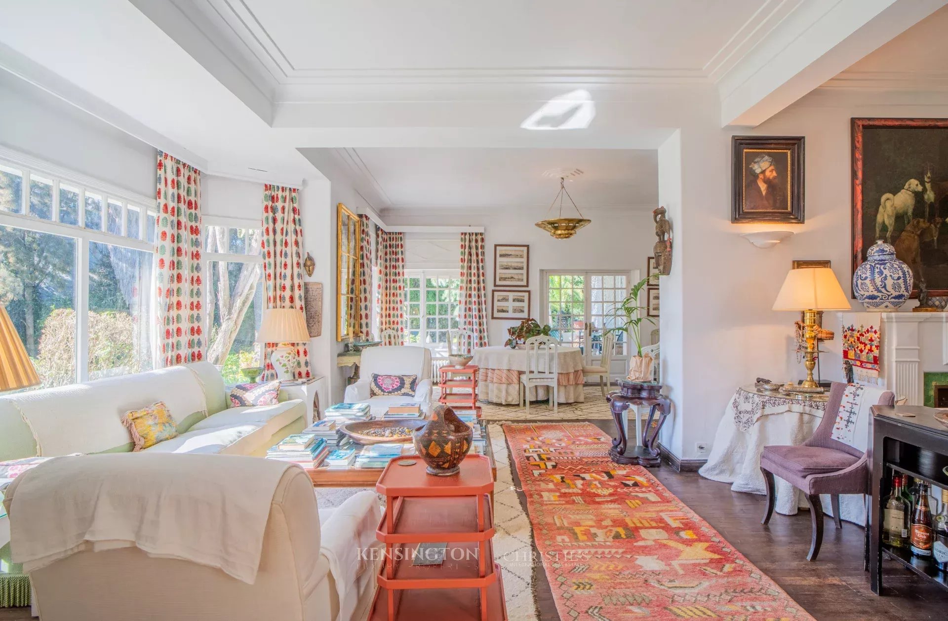 6 Bedroom Villa/Townhouse's Image 3